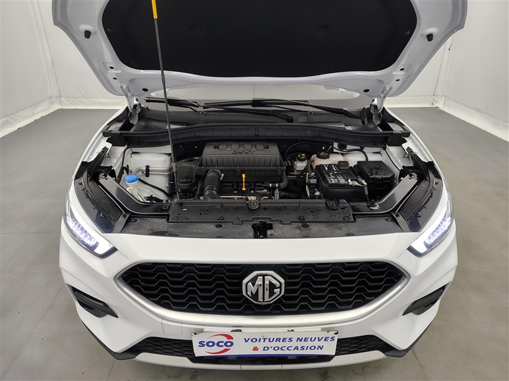 MG ZS 1.5 VTi 105cv Luxury NAVI / FULL LED / CUIR / (2024) - Foto 18