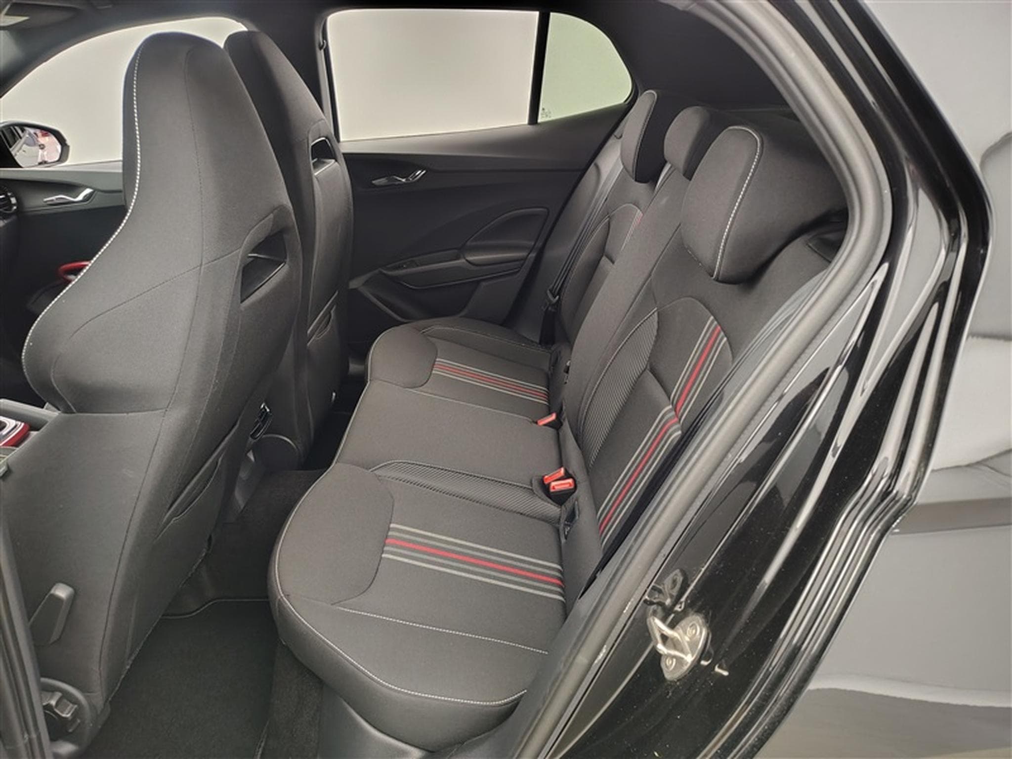 Skoda Fabia 1.0 TSI 115cv DSG MonteCarlo CARPLAY / FULL LED / CAMERA (2025) - Foto 13