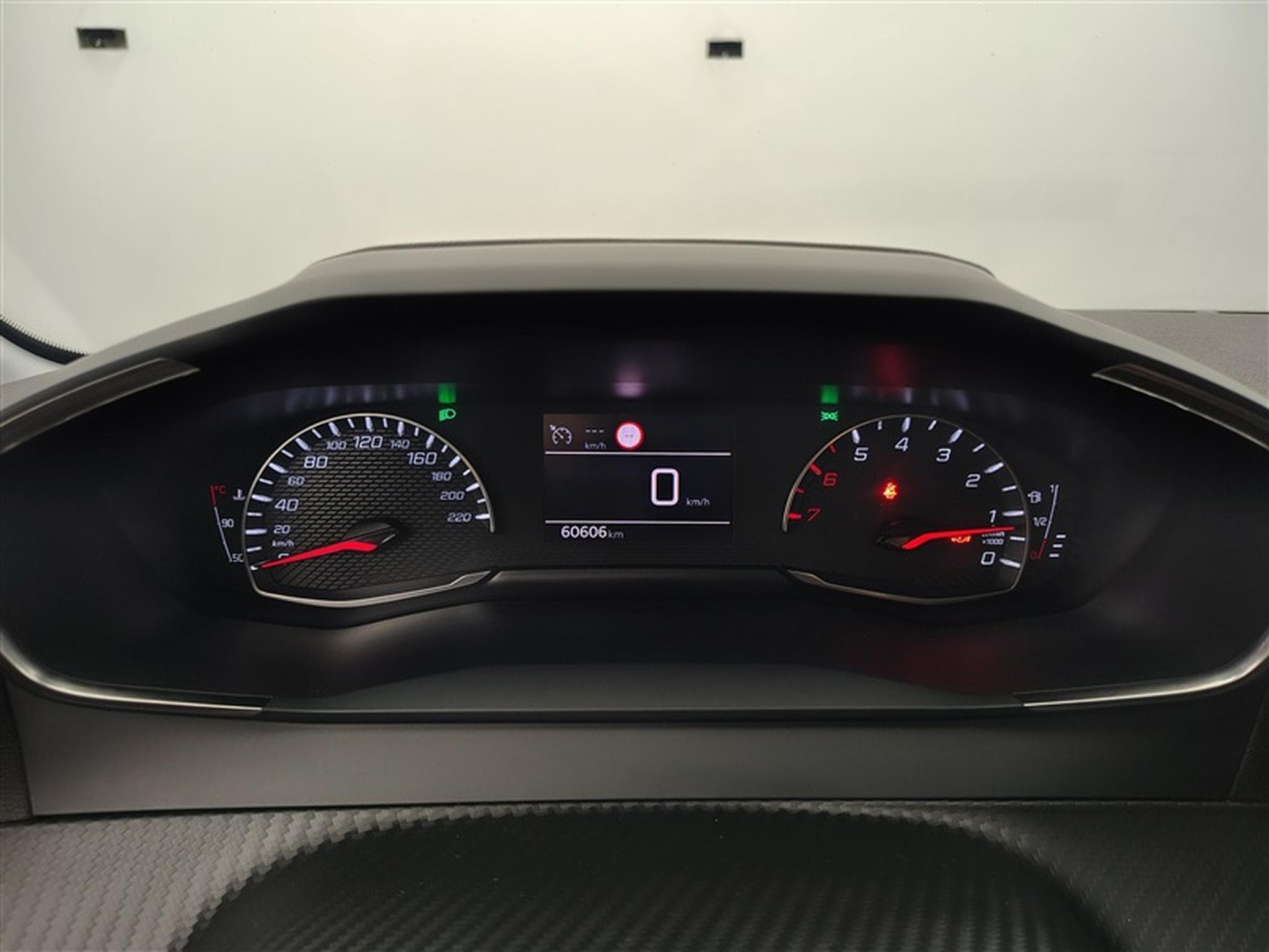 Peugeot 208 1.2i PureTech Active MIRRORLINK / PDC AR / JA 16" (2022) - Foto 10