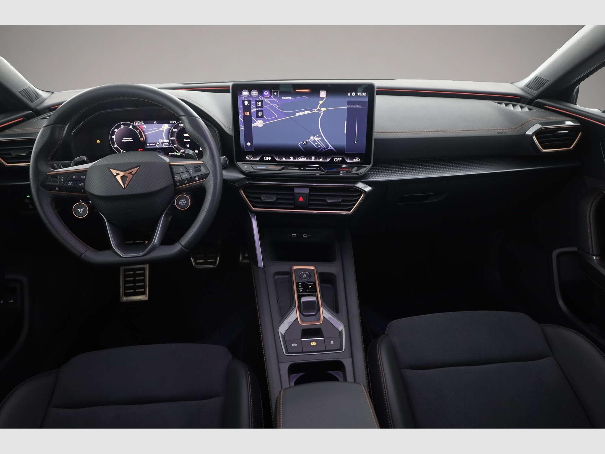 Cupra Leon (2025) - Photo 6