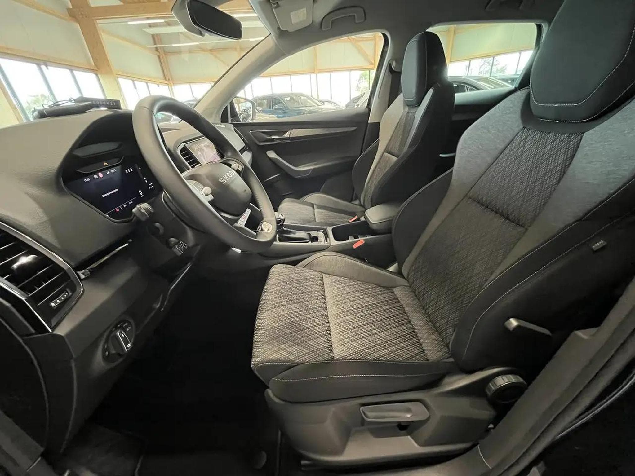 Skoda Karoq (2026) - Foto 9