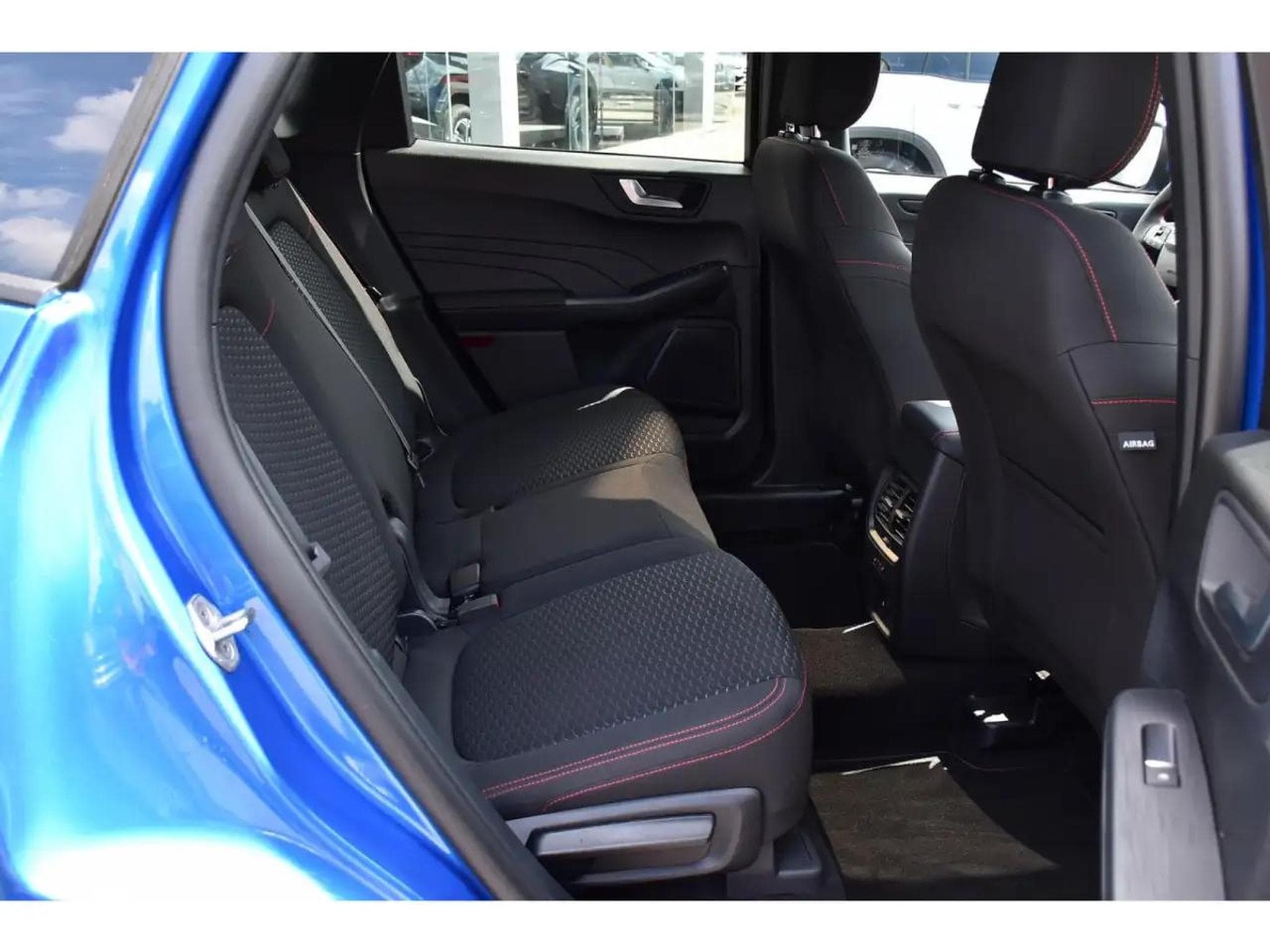 Ford Kuga (2025) - Foto 8