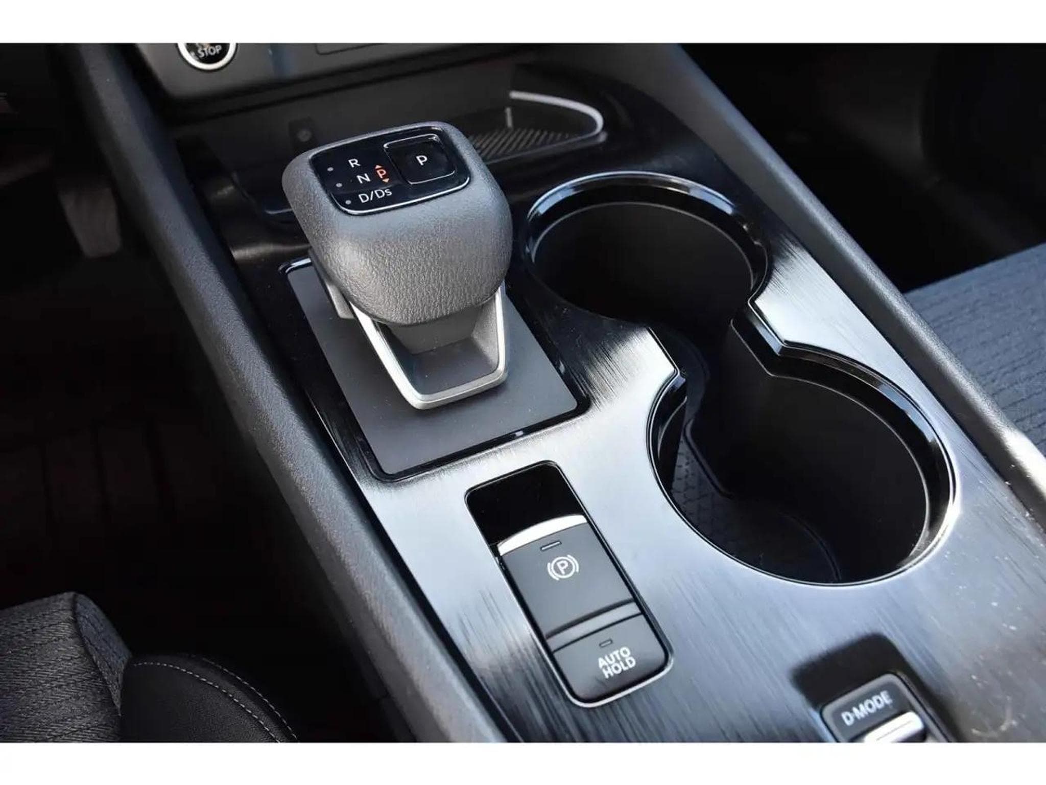 Nissan X-Trail (2026) - Photo 17