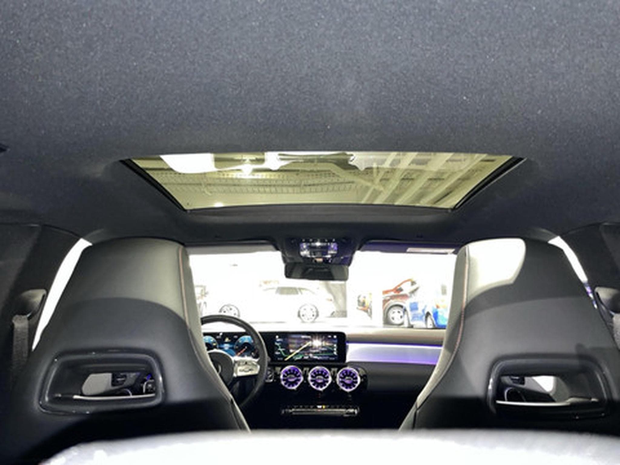 Mercedes CLA 200 2.0 CLA d (2023) - Photo 14