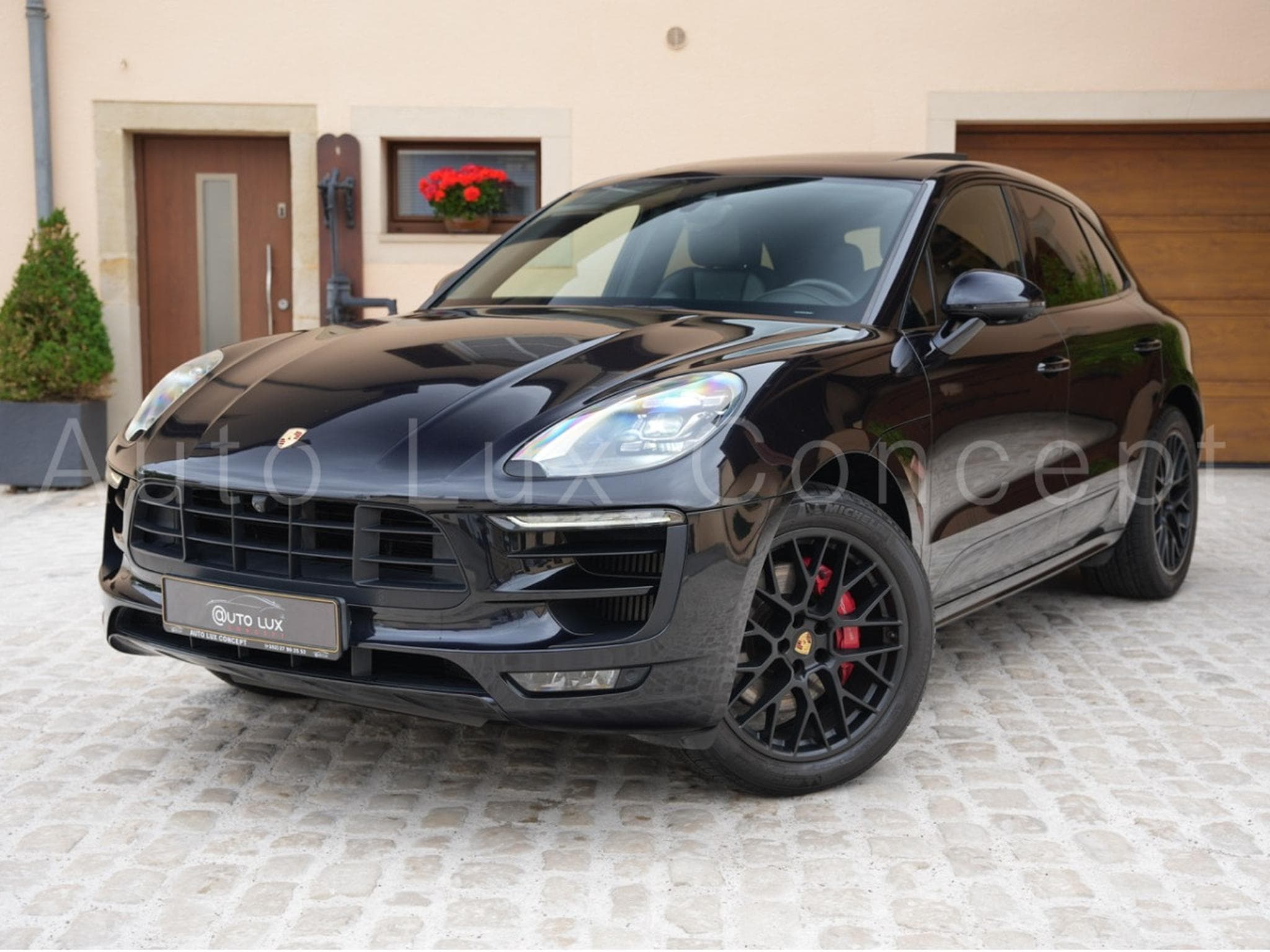 Porsche Macan GTS (2016) - Photo 1