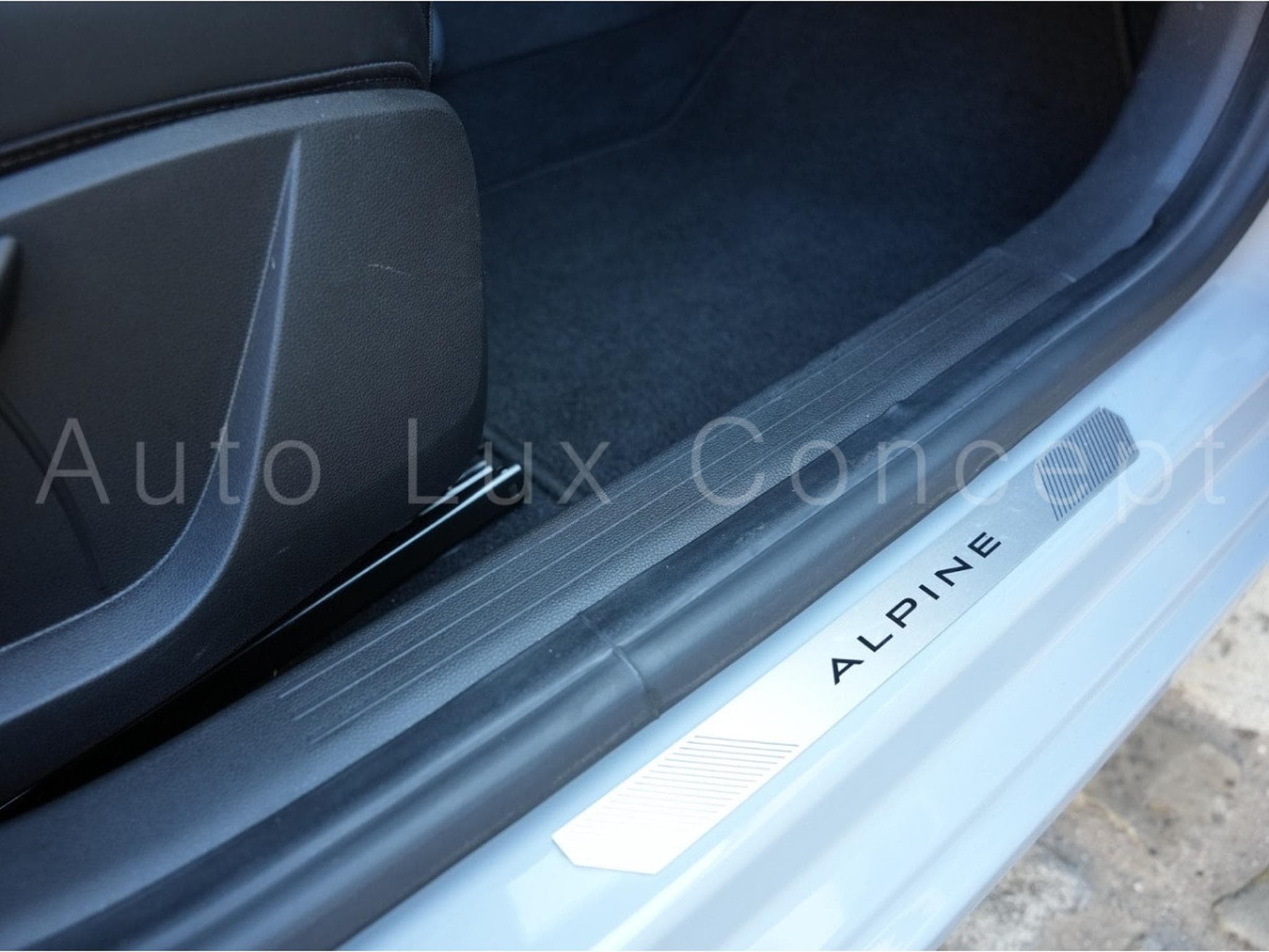 Renault Clio E-Tech Full Hybrid 145 Esprit Alpine (2024) - Photo 29