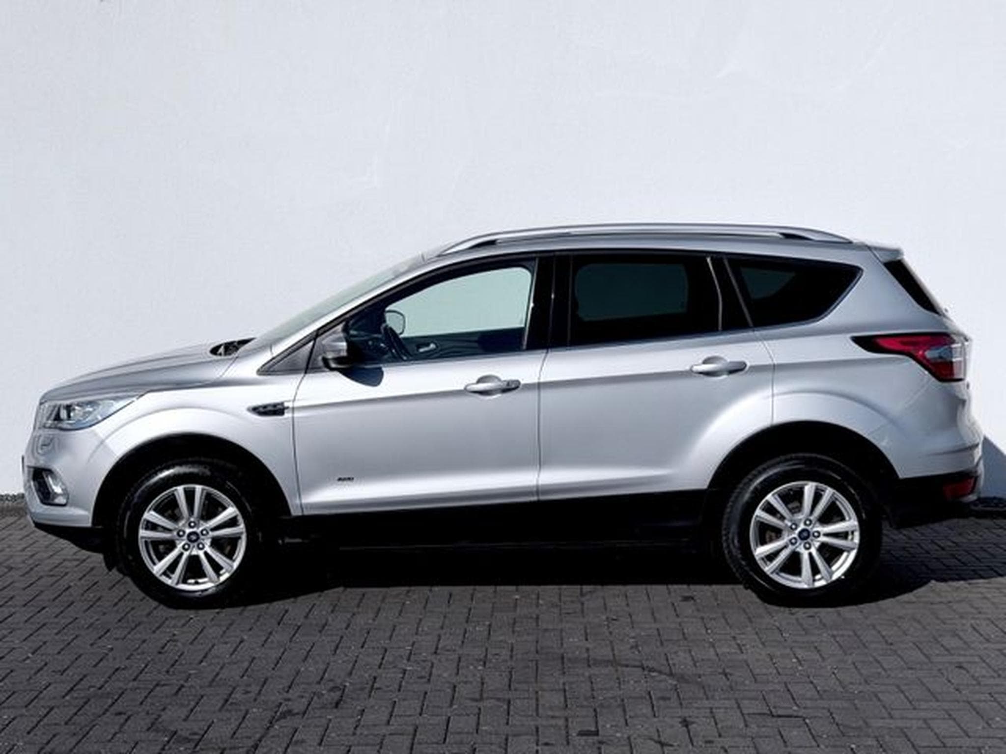 Ford Kuga Kuga 1.5 4x4 /AUTOMATIK/NAVI/PDC/LHZ/GARNATIE/ (2019) - Foto 8