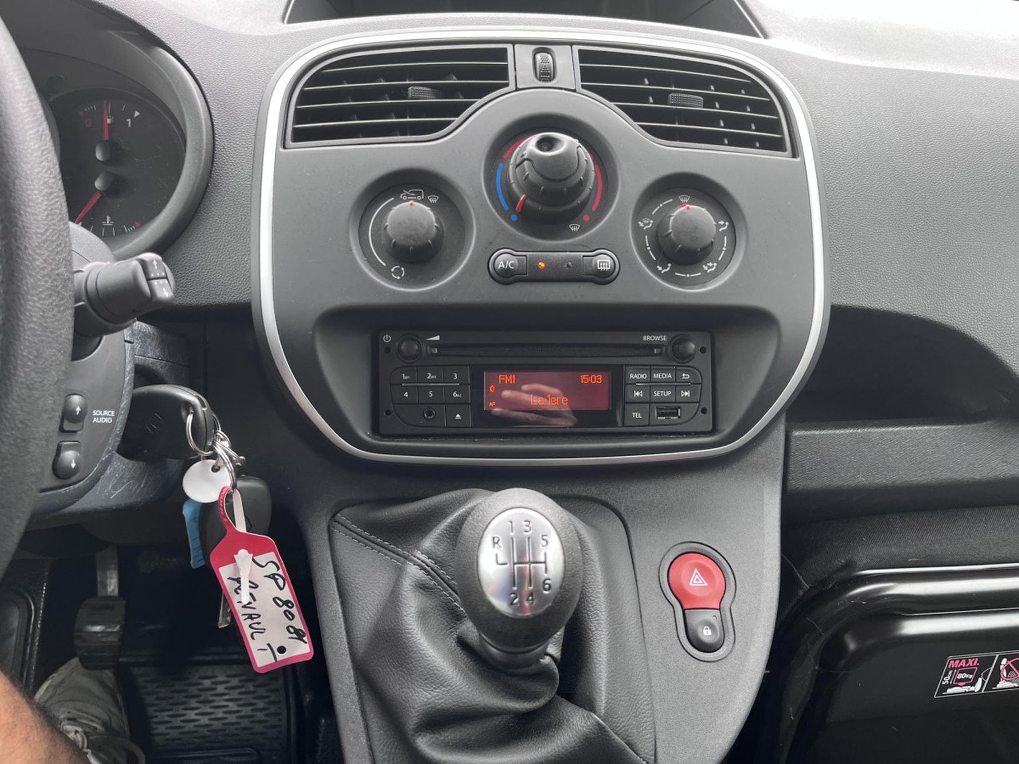 Renault Kangoo 1.5dci  Clim PDC 80cv (2021) - Photo 11