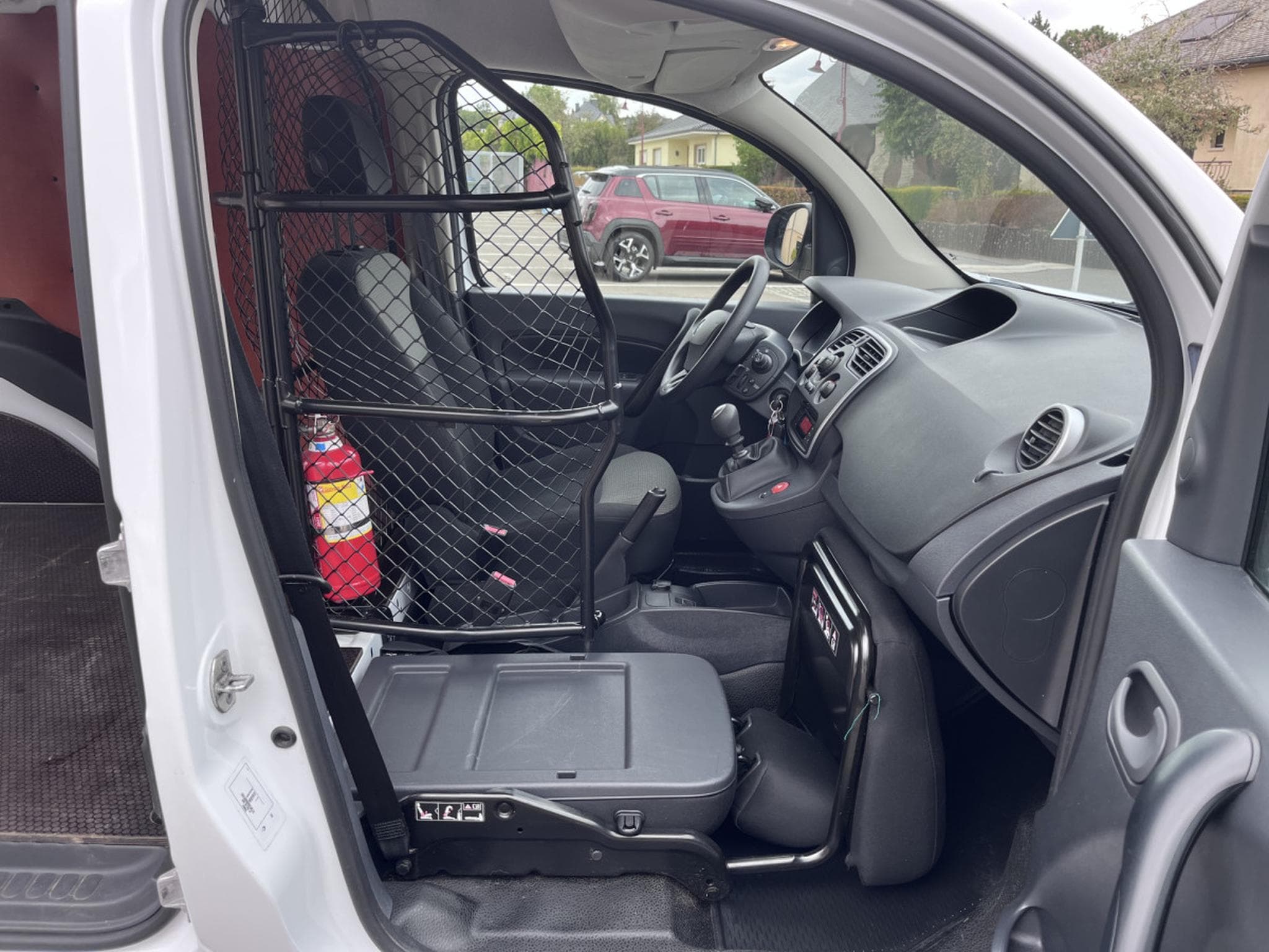 Renault Kangoo 1.5dci  Clim PDC 80cv (2021) - Photo 12
