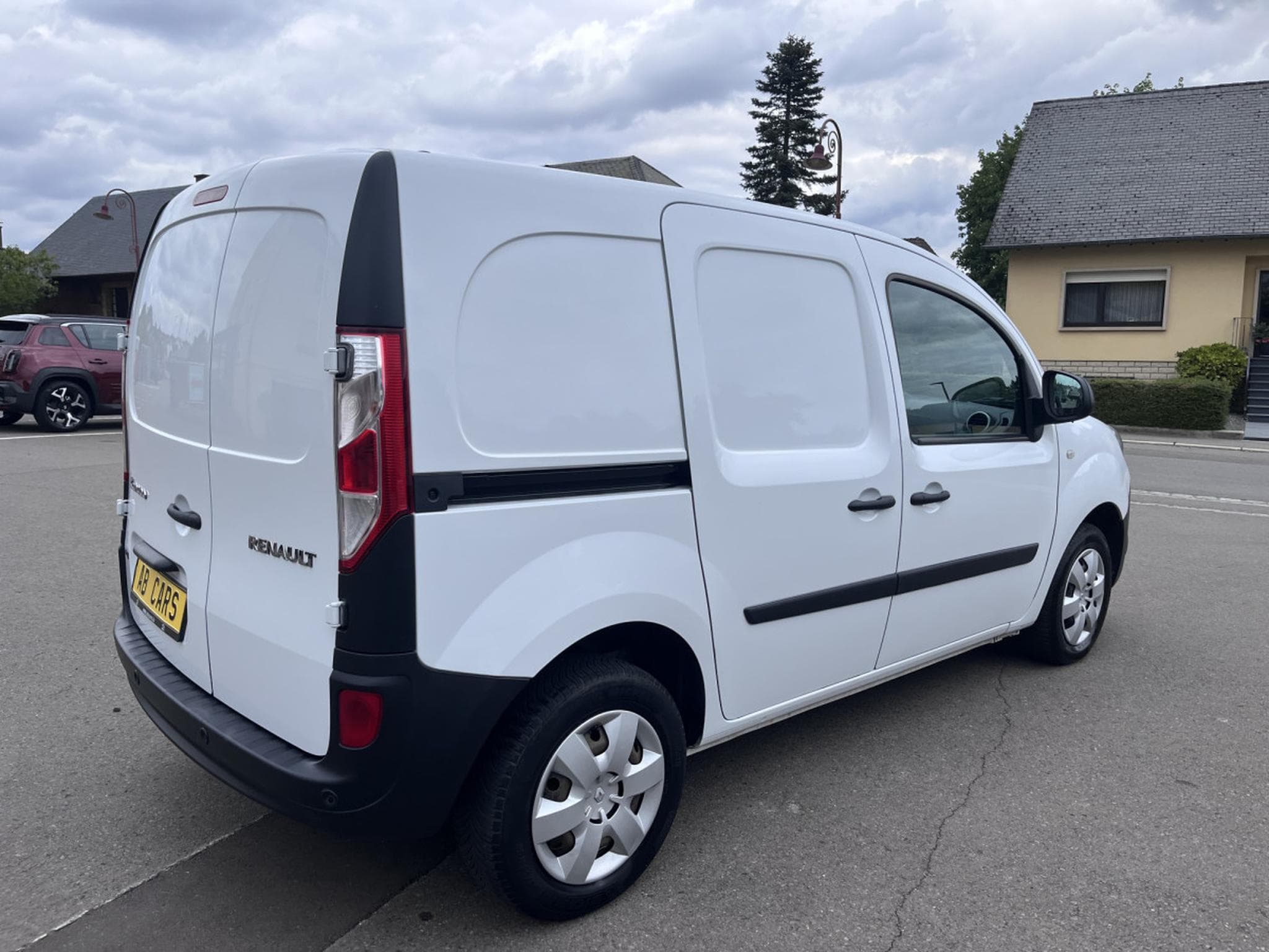 Renault Kangoo 1.5dci  Clim PDC 80cv (2021) - Photo 6