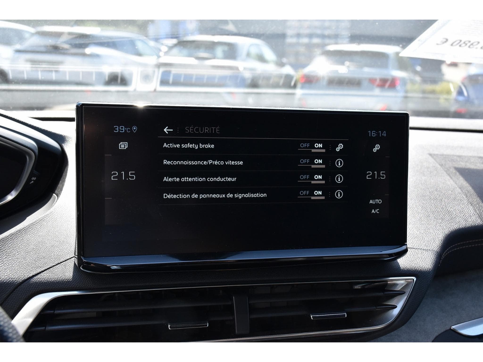 Peugeot 5008 1.2 130 GT EAT8 SG CHFF ACC LANE SIDE CAM 1° MAIN (2024) - Photo 15