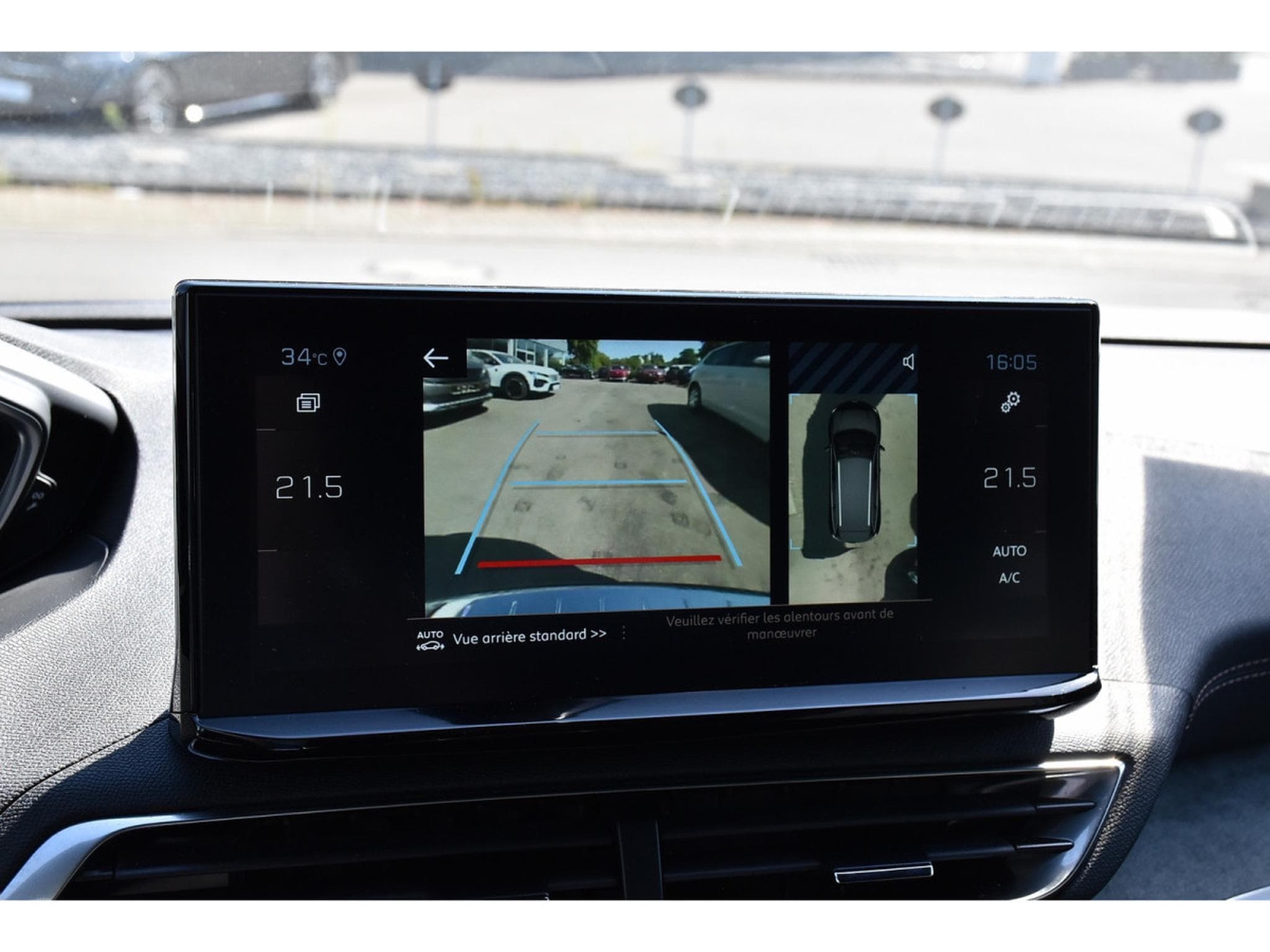 Peugeot 5008 1.2 130 GT EAT8 SG CHFF ACC LANE SIDE CAM 1° MAIN (2024) - Photo 17