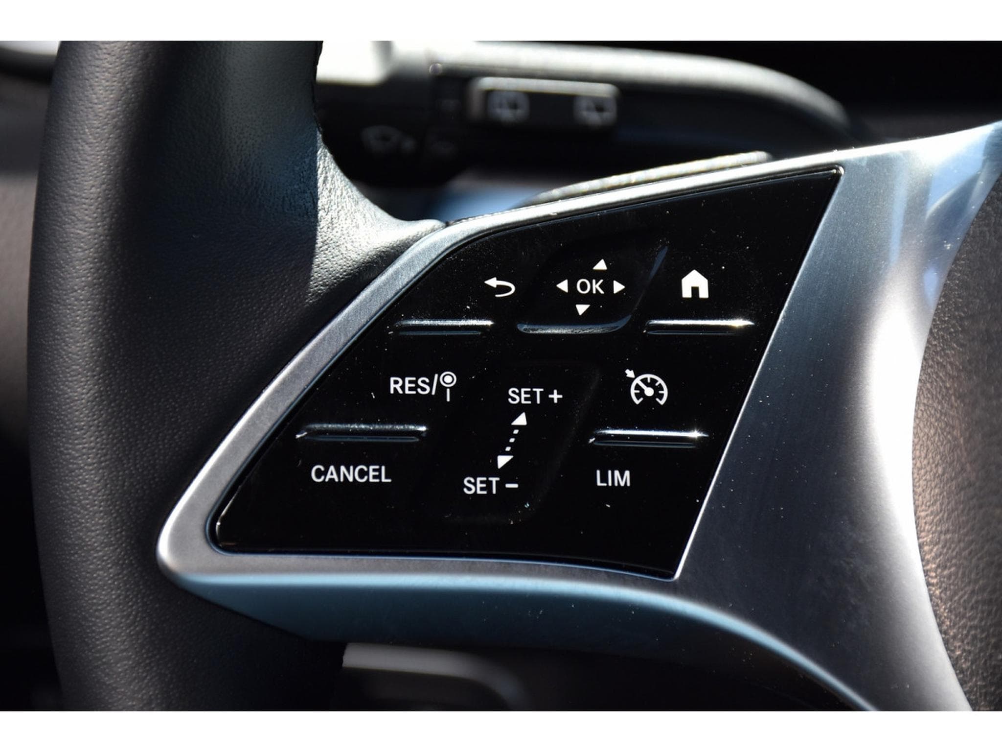 Mercedes GLB 180 CDI Business Line 8G-Tronic 7 PL. CUIR GPS CAM 1° MAIN (2025) - Photo 19