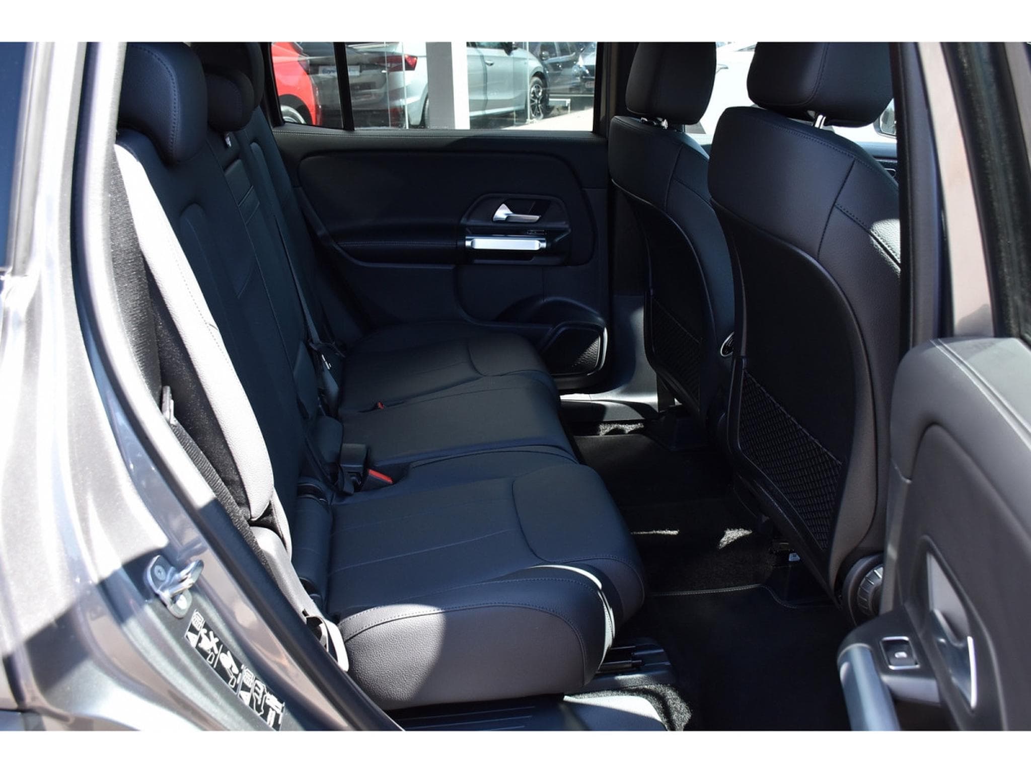 Mercedes GLB 180 CDI Business Line 8G-Tronic 7 PL. CUIR GPS CAM 1° MAIN (2025) - Photo 8