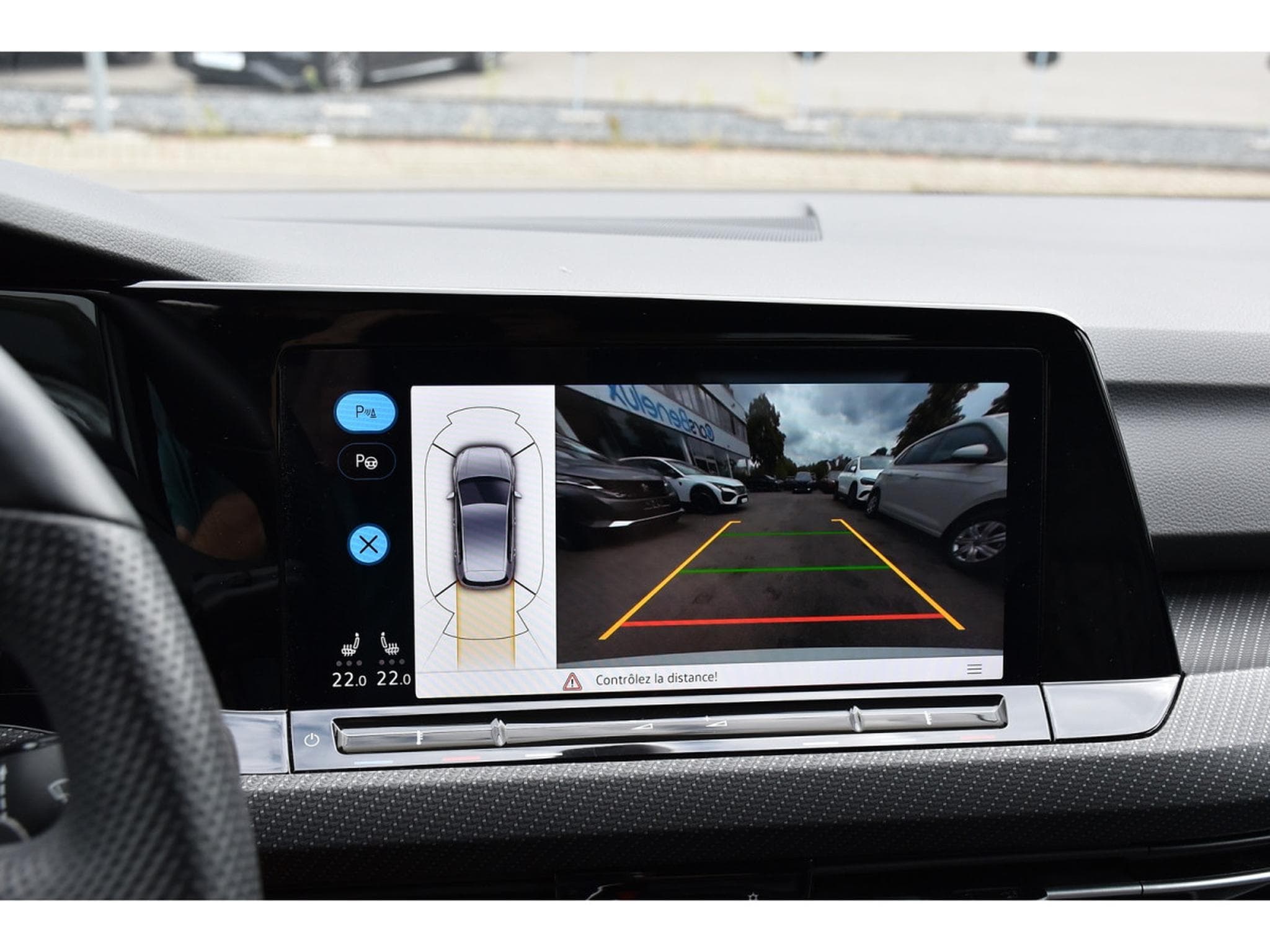 VW Golf 1.5 eTSI R-Line DSG ACC TRAVEL SIDE CAM PARK ATT RMQ 1° MAIN (2021) - Photo 16