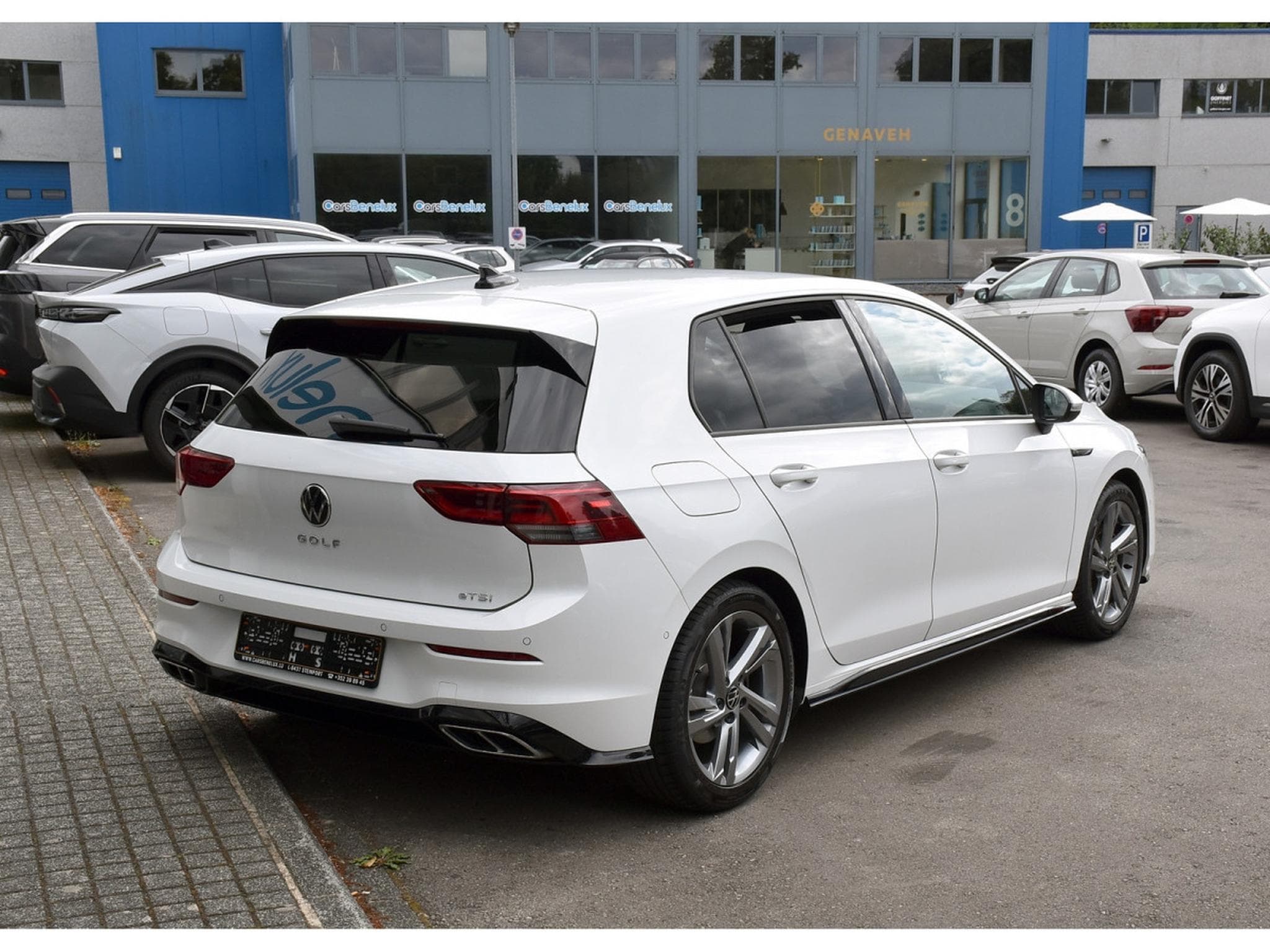 VW Golf 1.5 eTSI R-Line DSG ACC TRAVEL SIDE CAM PARK ATT RMQ 1° MAIN (2021) - Photo 4