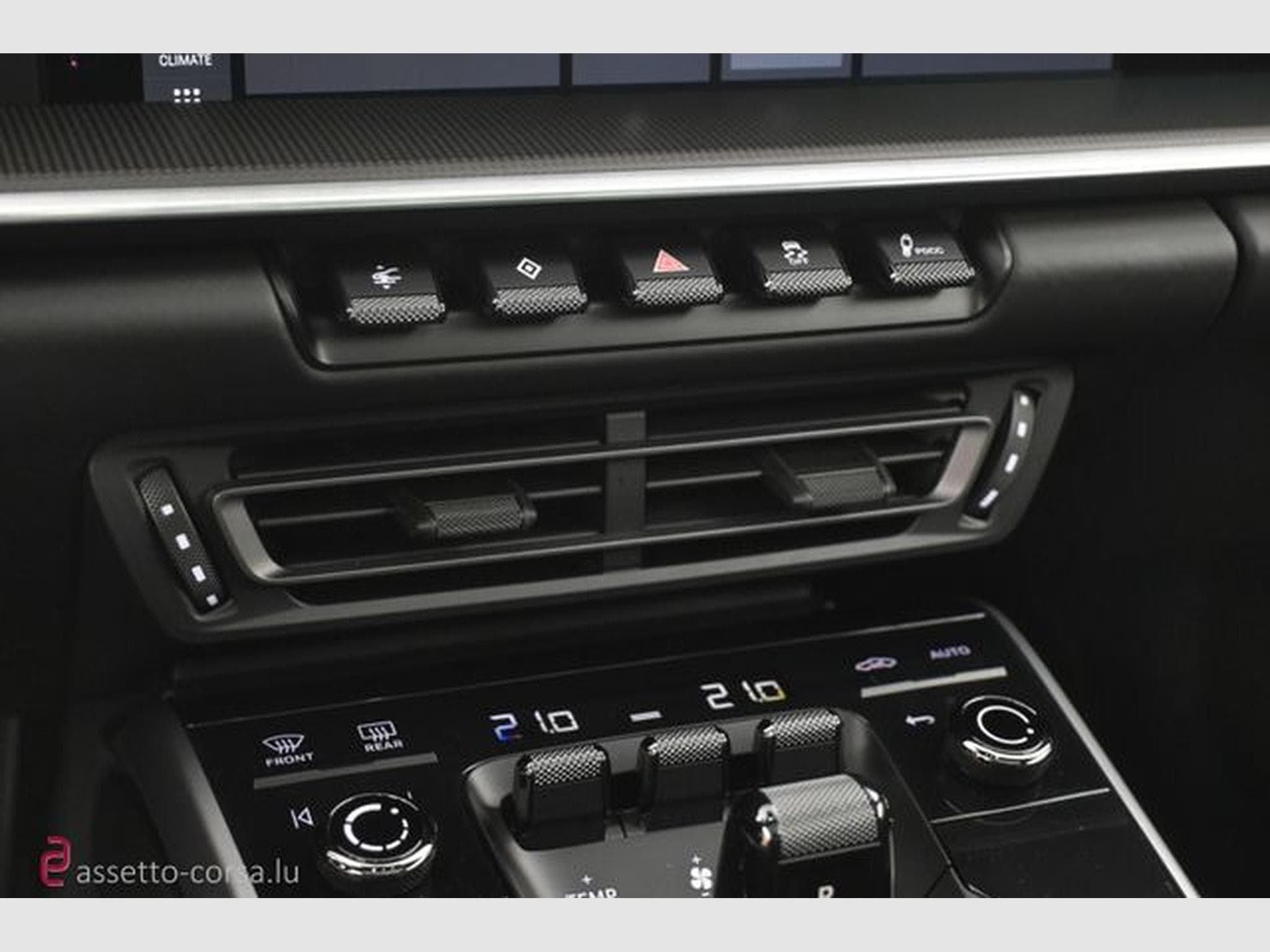 Porsche 911 911 (992.1) Turbo S*PCCB*PASM*Lift*Matrix*1.Hand (2021) - Photo 17