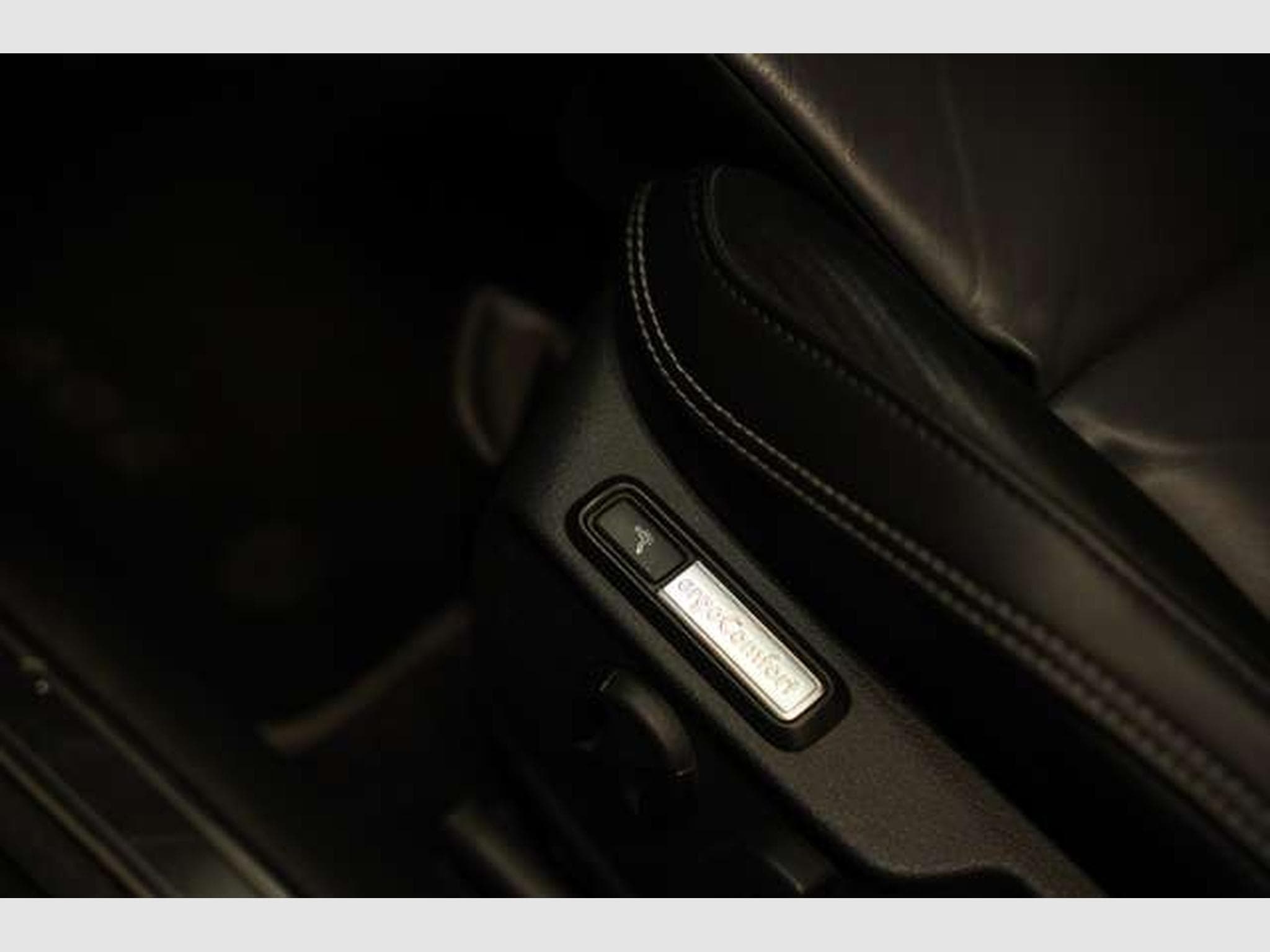 VW Passat Variant R Line 4M *2.HD *ACC *Massage * (2017) - Photo 9