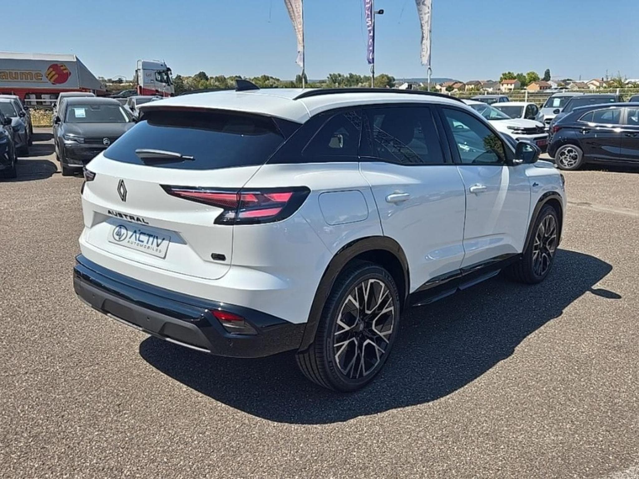 Renault AUSTRAL 1.2 E-TECH FULL HYBRID 200 ESPRIT ALPINE (2026) - Photo 5