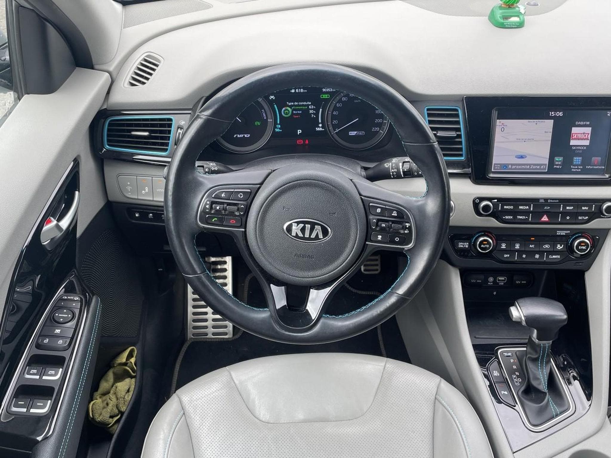 Kia NIRO 1.6 GDI 105 ISG + PLUG-IN 60.5 PREMIUM DCT6 (2018) - Photo 10