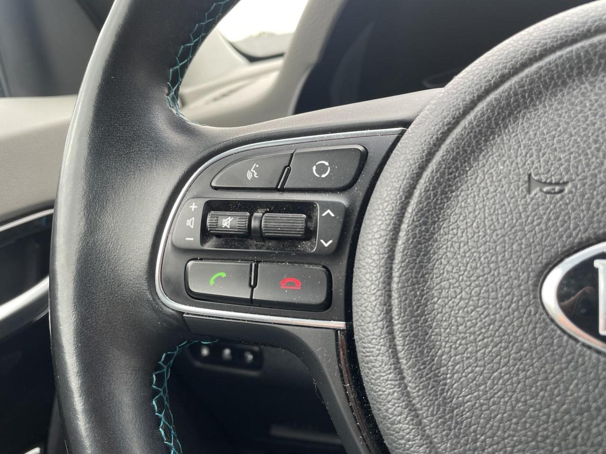 Kia NIRO 1.6 GDI 105 ISG + PLUG-IN 60.5 PREMIUM DCT6 (2018) - Photo 12