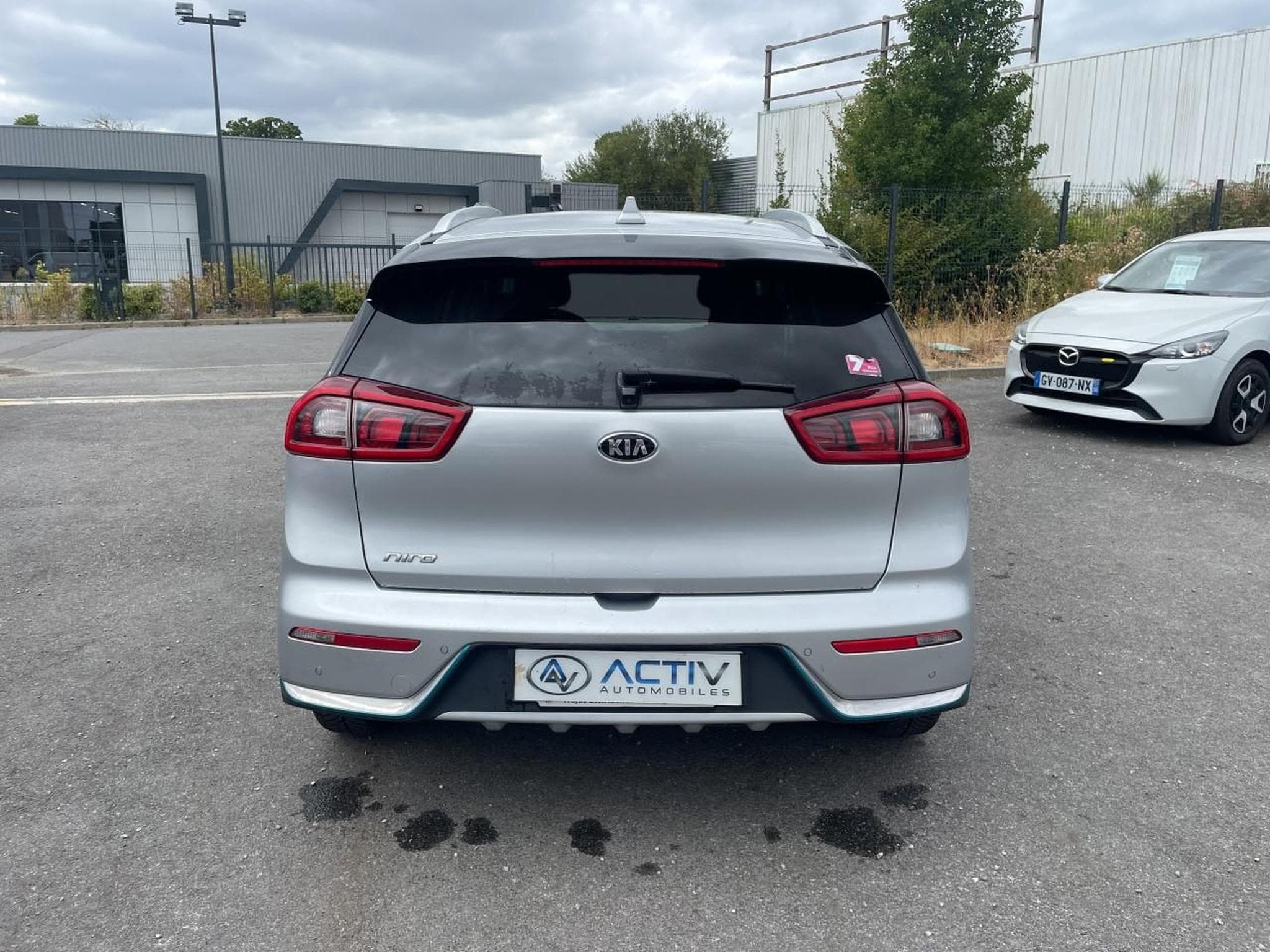 Kia NIRO 1.6 GDI 105 ISG + PLUG-IN 60.5 PREMIUM DCT6 (2018) - Photo 6