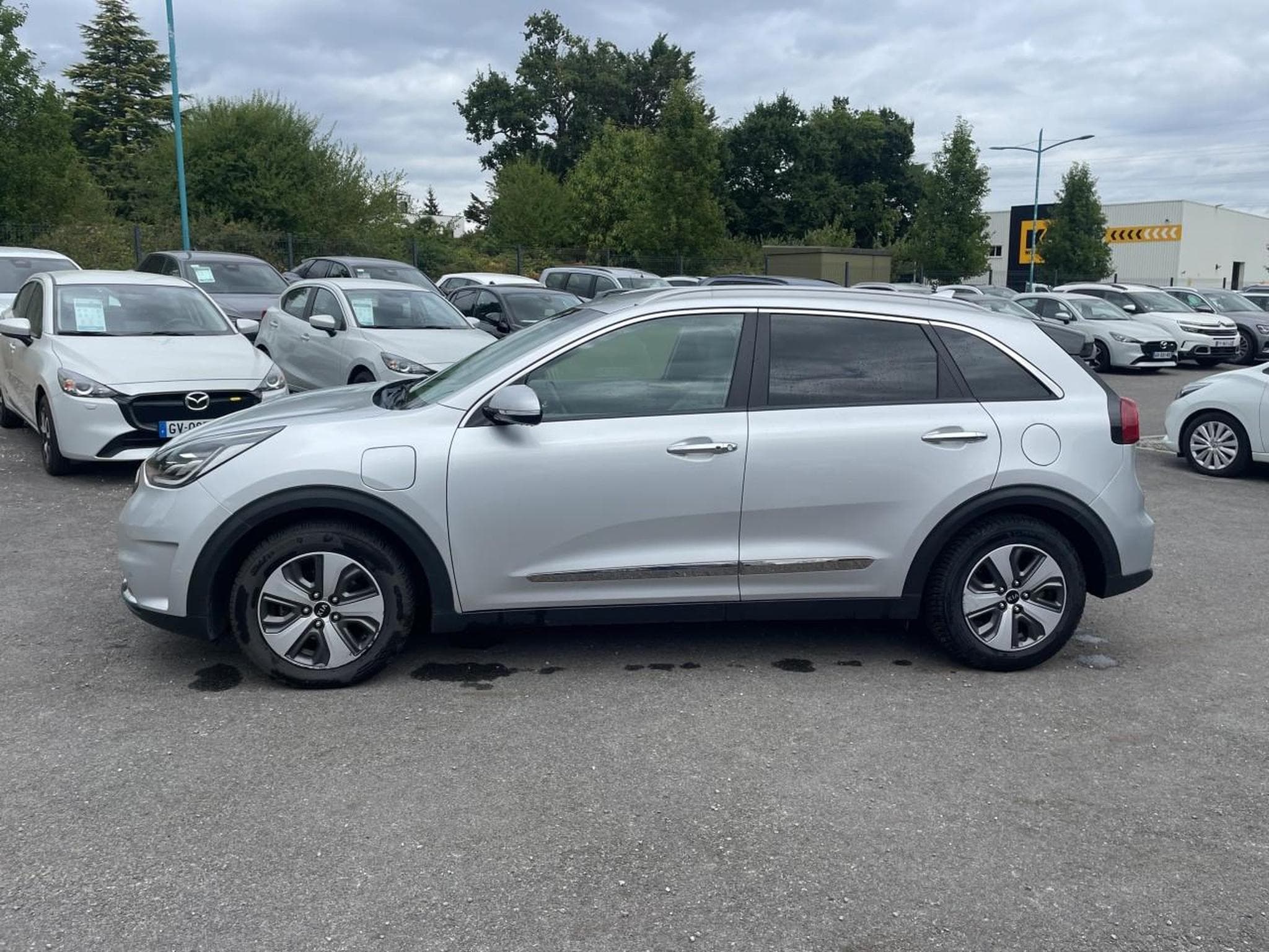 Kia NIRO 1.6 GDI 105 ISG + PLUG-IN 60.5 PREMIUM DCT6 (2018) - Photo 8