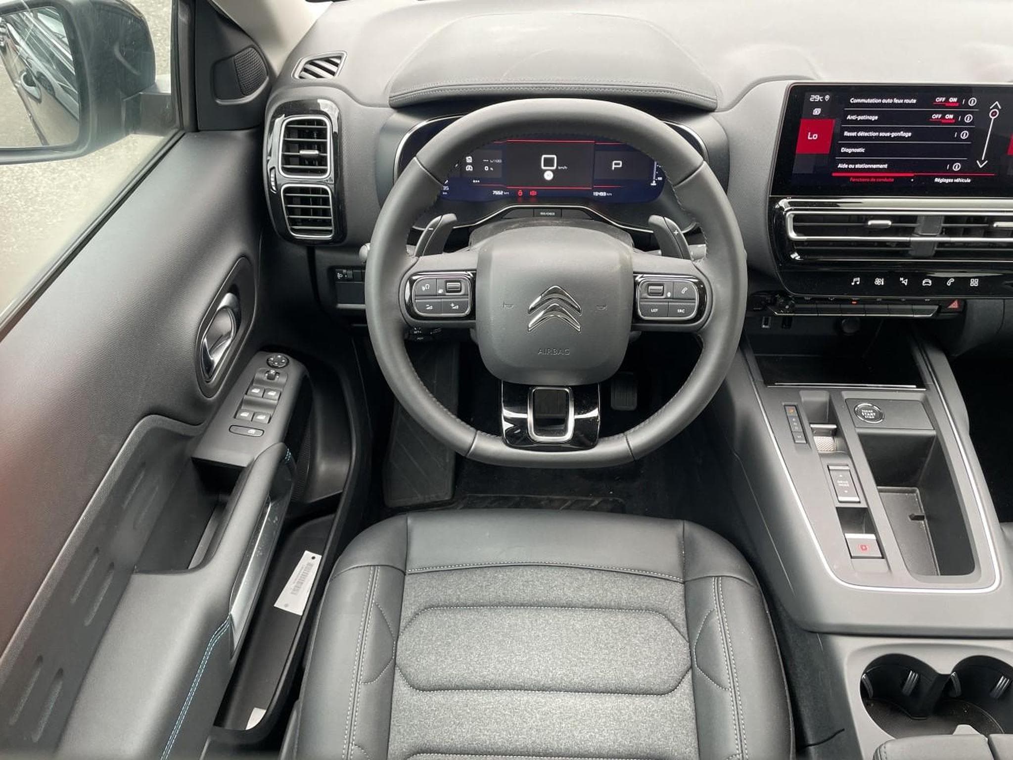 Citroen C5 AIRCROSS 1.2 HYBRIDE 145 MAX BOITE AUTOMATIQUE (2025) - Photo 10