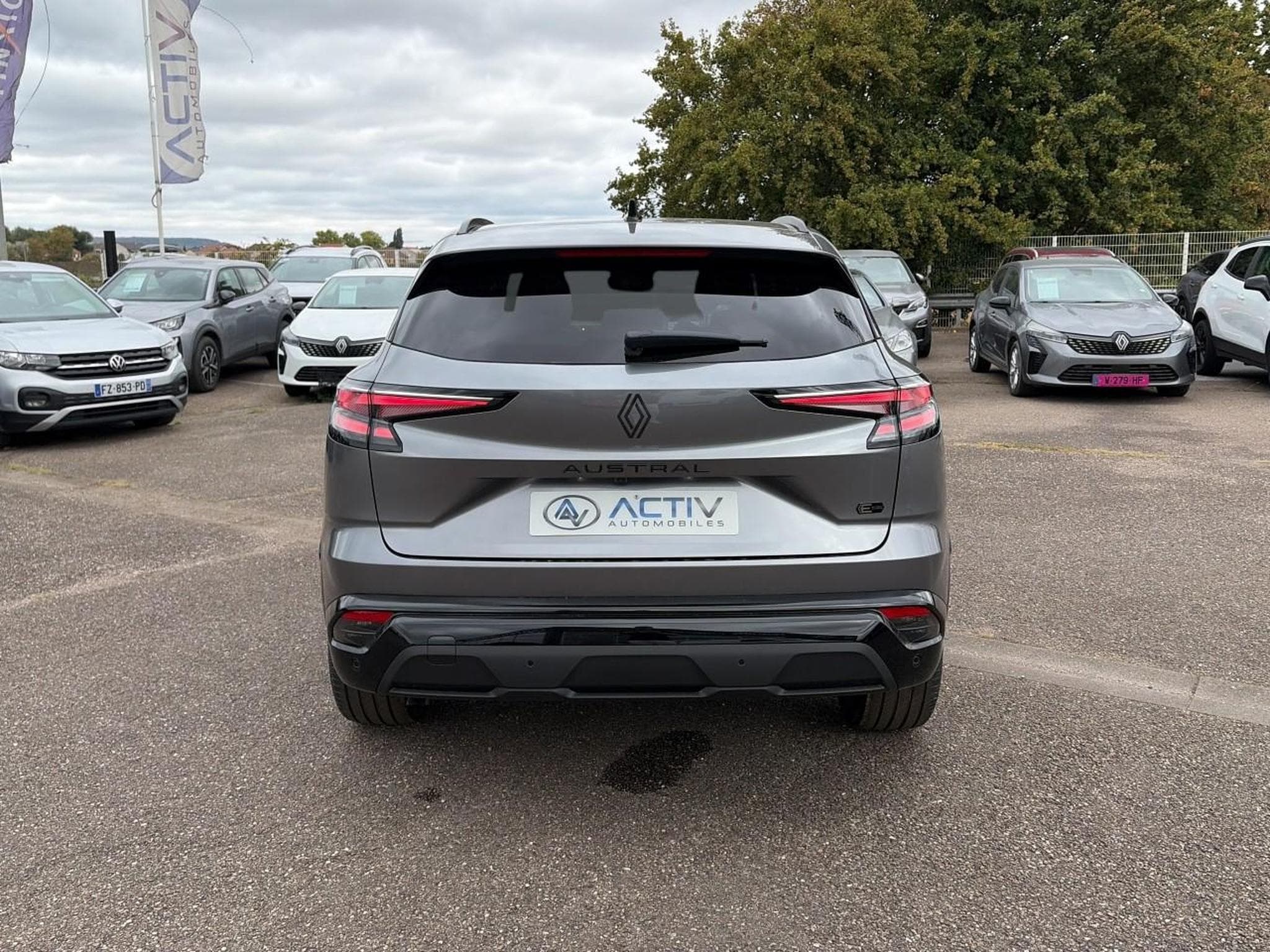 Renault AUSTRAL 1.2 E-TECH FULL HYBRID 200 ESPRIT ALPINE (2026) - Photo 6