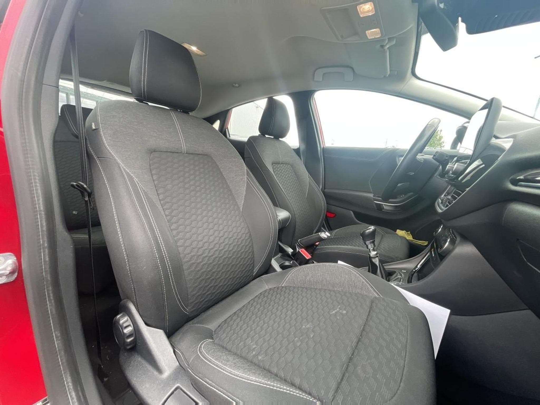 Ford PUMA 1.0 ECOBOOST 125 MHEV TITANIUM BUSINESS (2021) - Photo 14