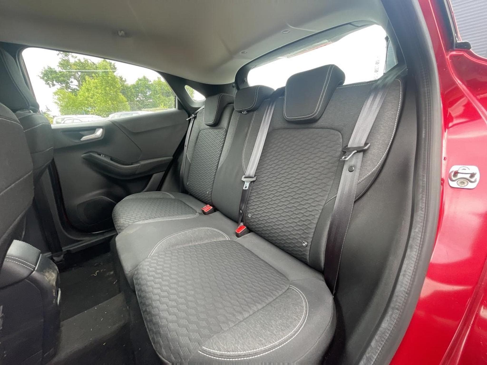 Ford PUMA 1.0 ECOBOOST 125 MHEV TITANIUM BUSINESS (2021) - Photo 17