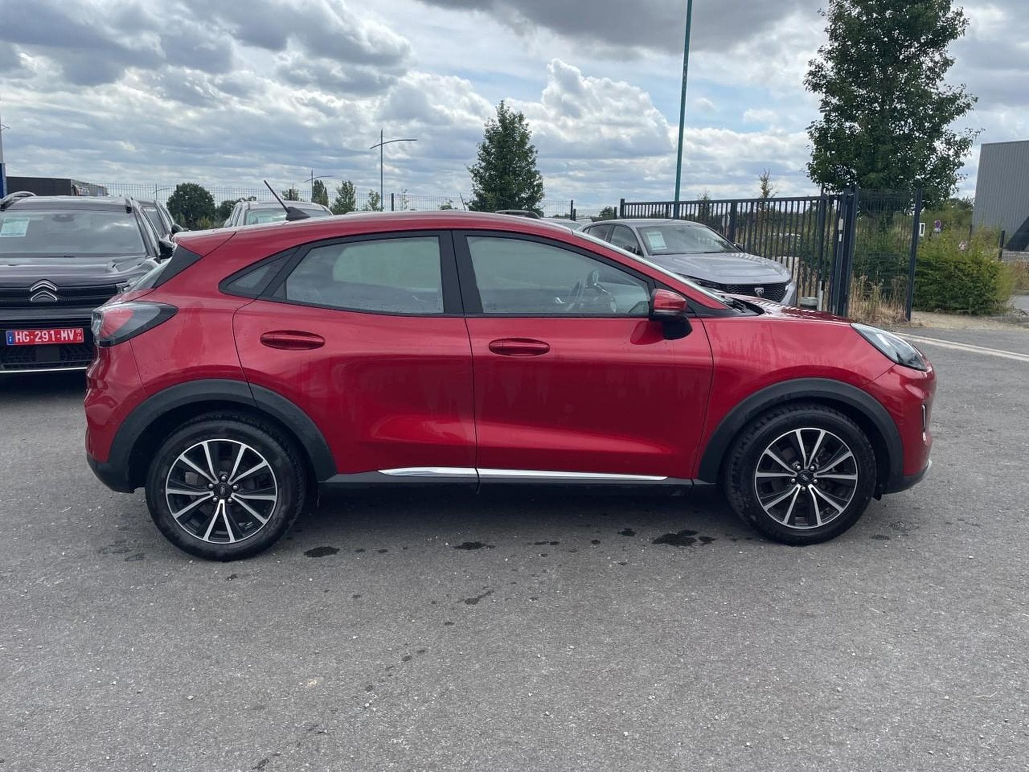 Ford PUMA 1.0 ECOBOOST 125 MHEV TITANIUM BUSINESS (2021) - Photo 4