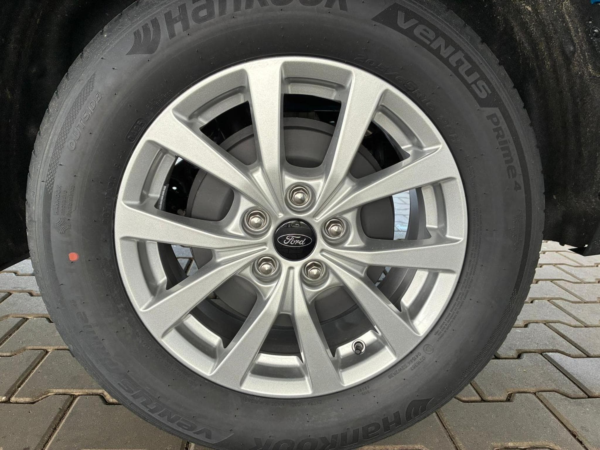 Ford Tourneo Titanium (2026) - Photo 10