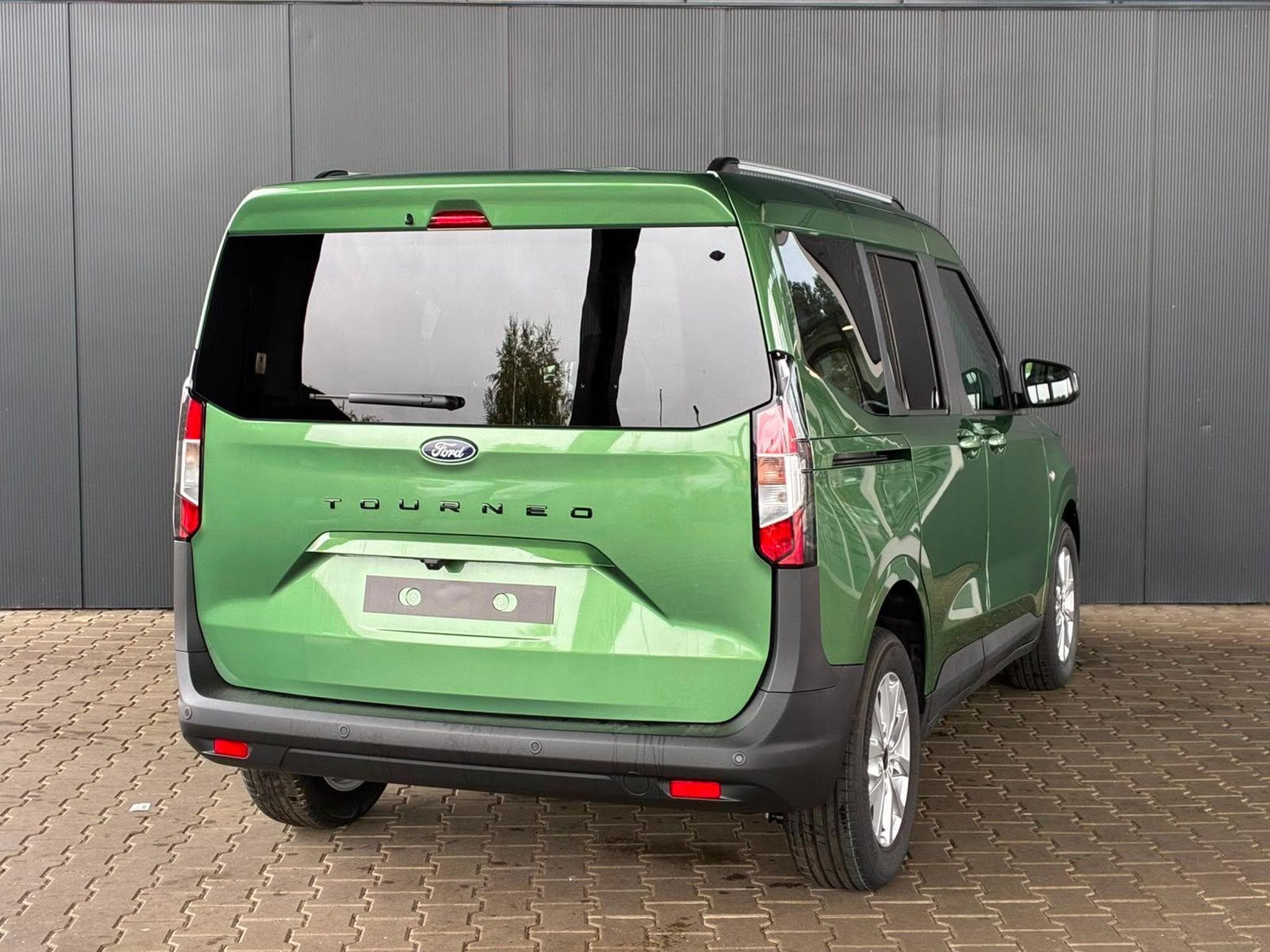 Ford Tourneo Titanium (2026) - Photo 3