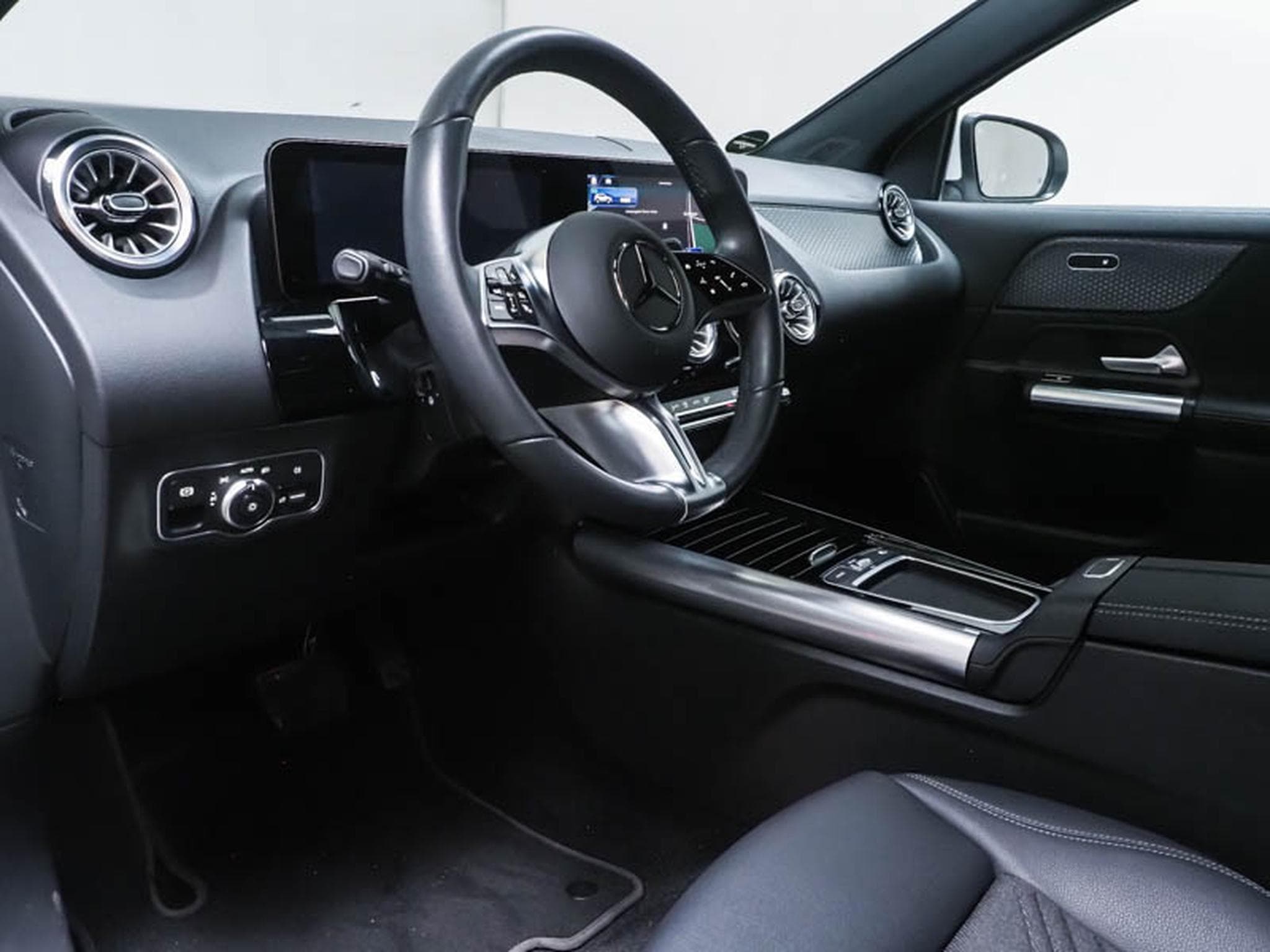 Mercedes EQA Progressive Advanced (2025) - Photo 5