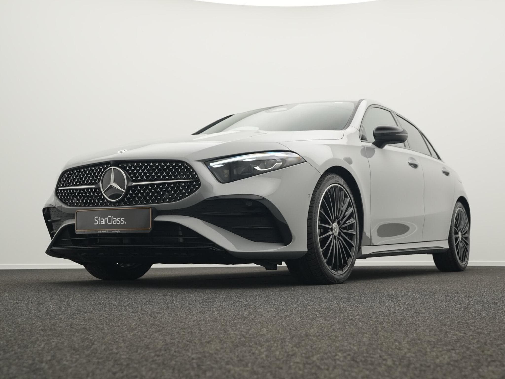 Mercedes A 200 d AMG-Line Multi+AHK+Night+Kamera (2025) - Photo 10