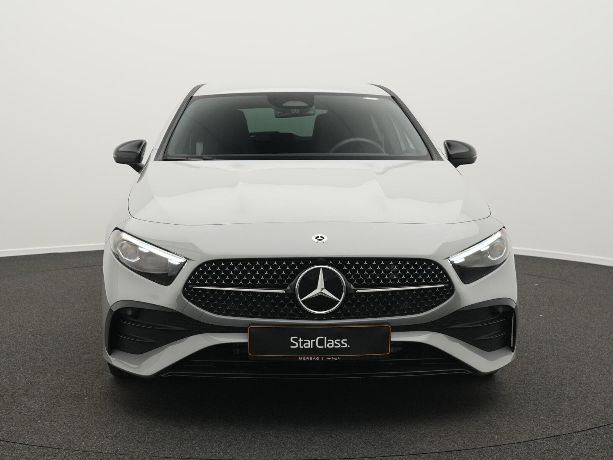 Mercedes A 200 d AMG-Line Multi+AHK+Night+Kamera (2025) - Photo 2