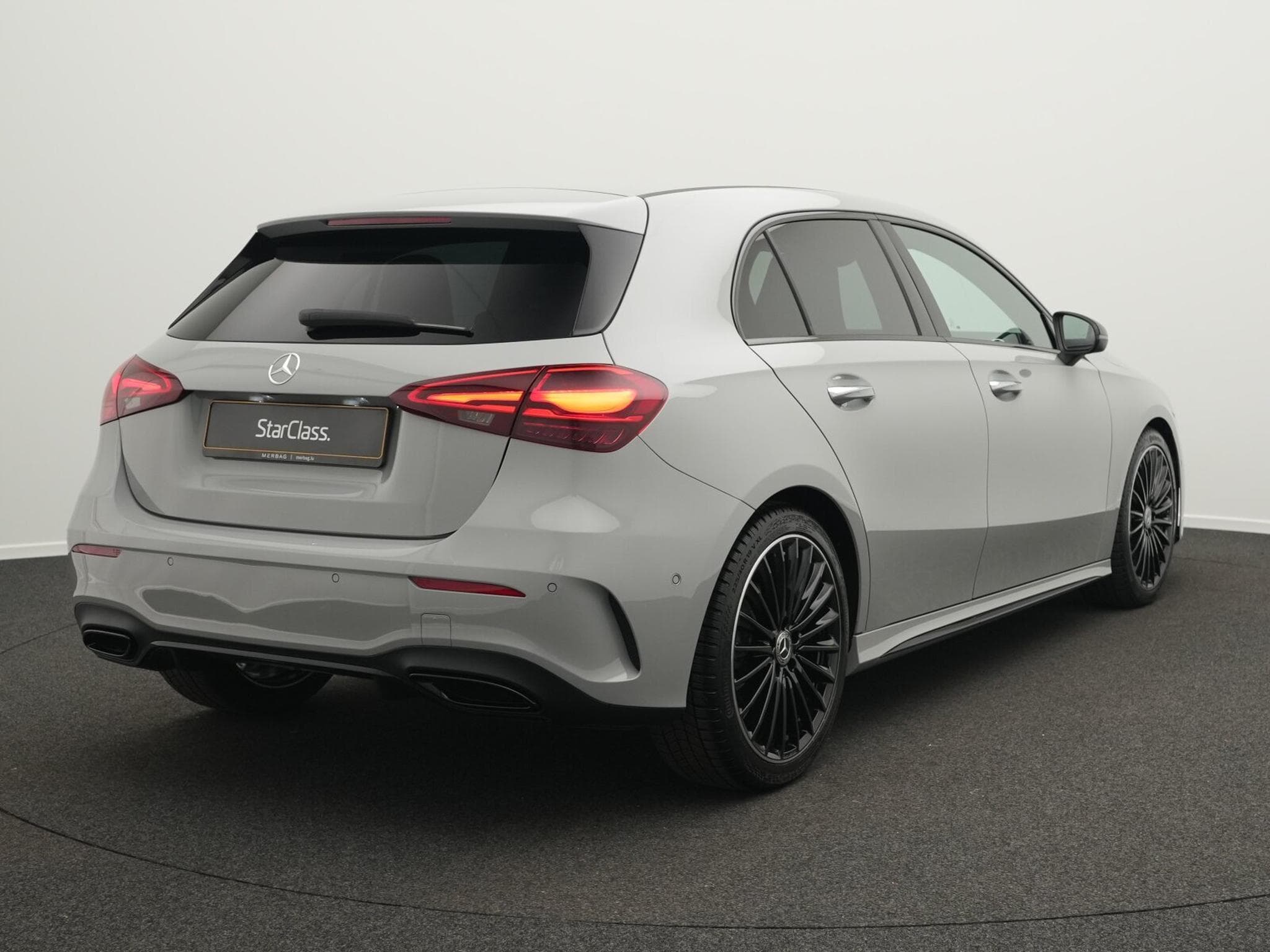 Mercedes A 200 d AMG-Line Multi+AHK+Night+Kamera (2025) - Photo 3