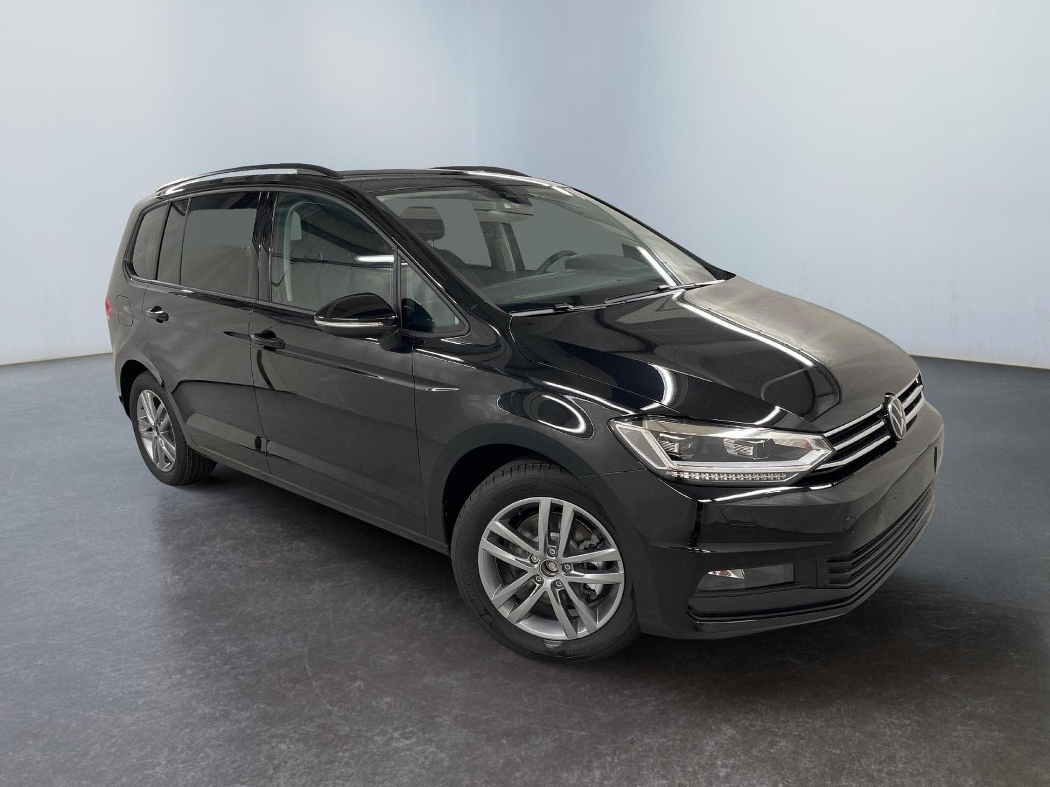 VW Touran Comfortline Edition (2026) - Foto 1