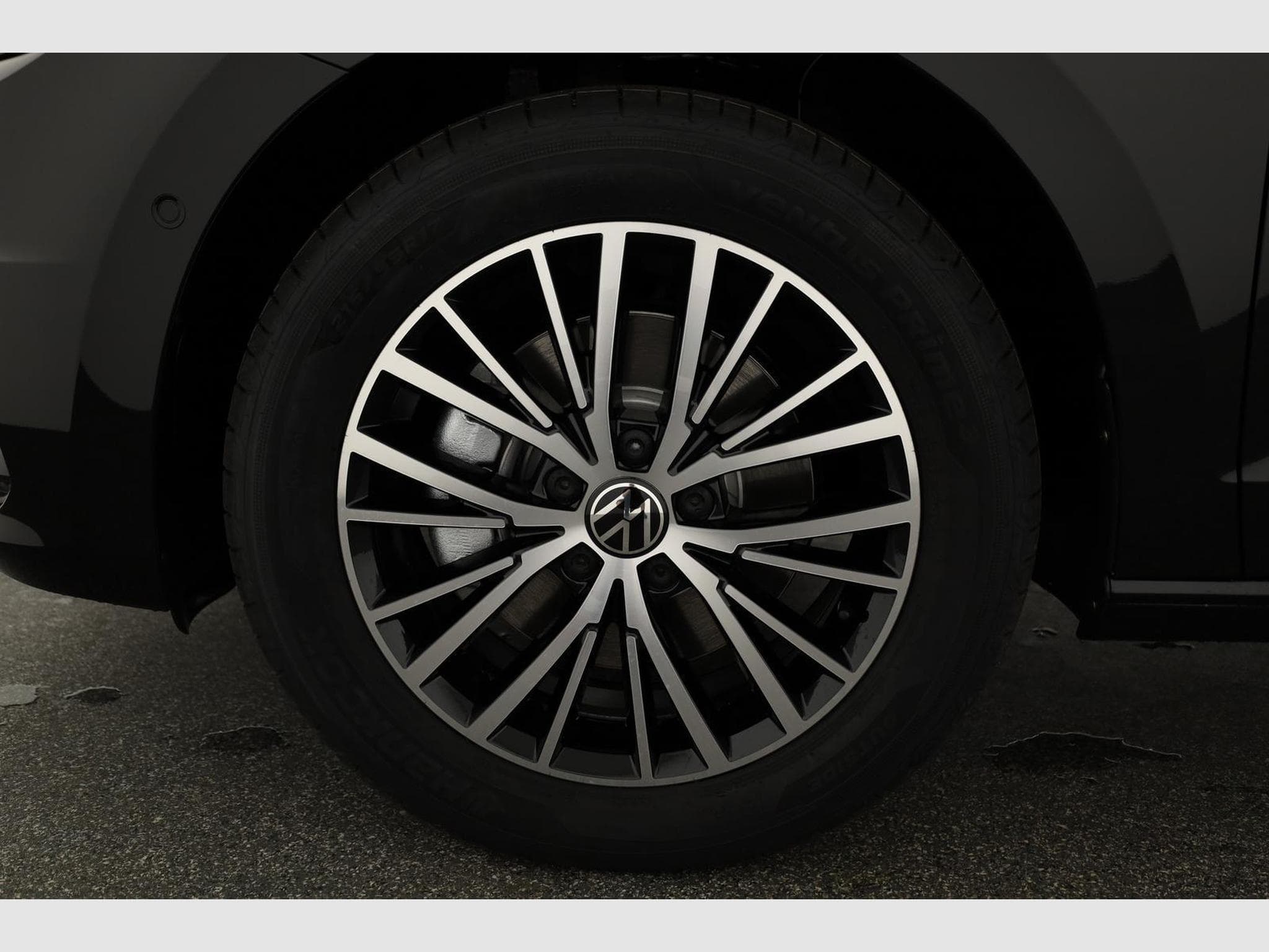 VW Touran Comfortline BMT/Start-Stopp (2026) - Foto 17