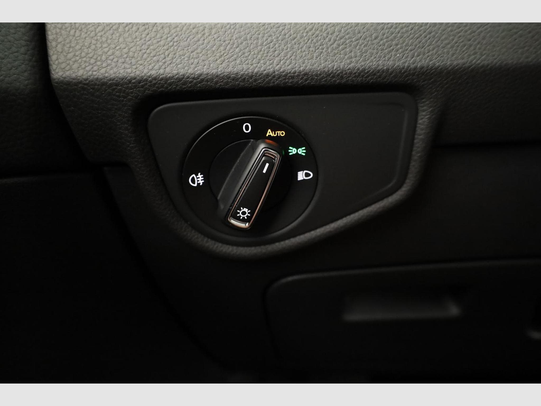 VW Touran Comfortline BMT/Start-Stopp (2026) - Foto 8