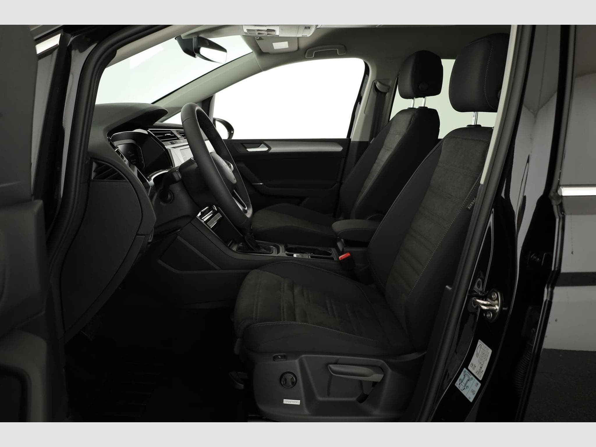 VW Touran Comfortline BMT/Start-Stopp (2026) - Foto 9