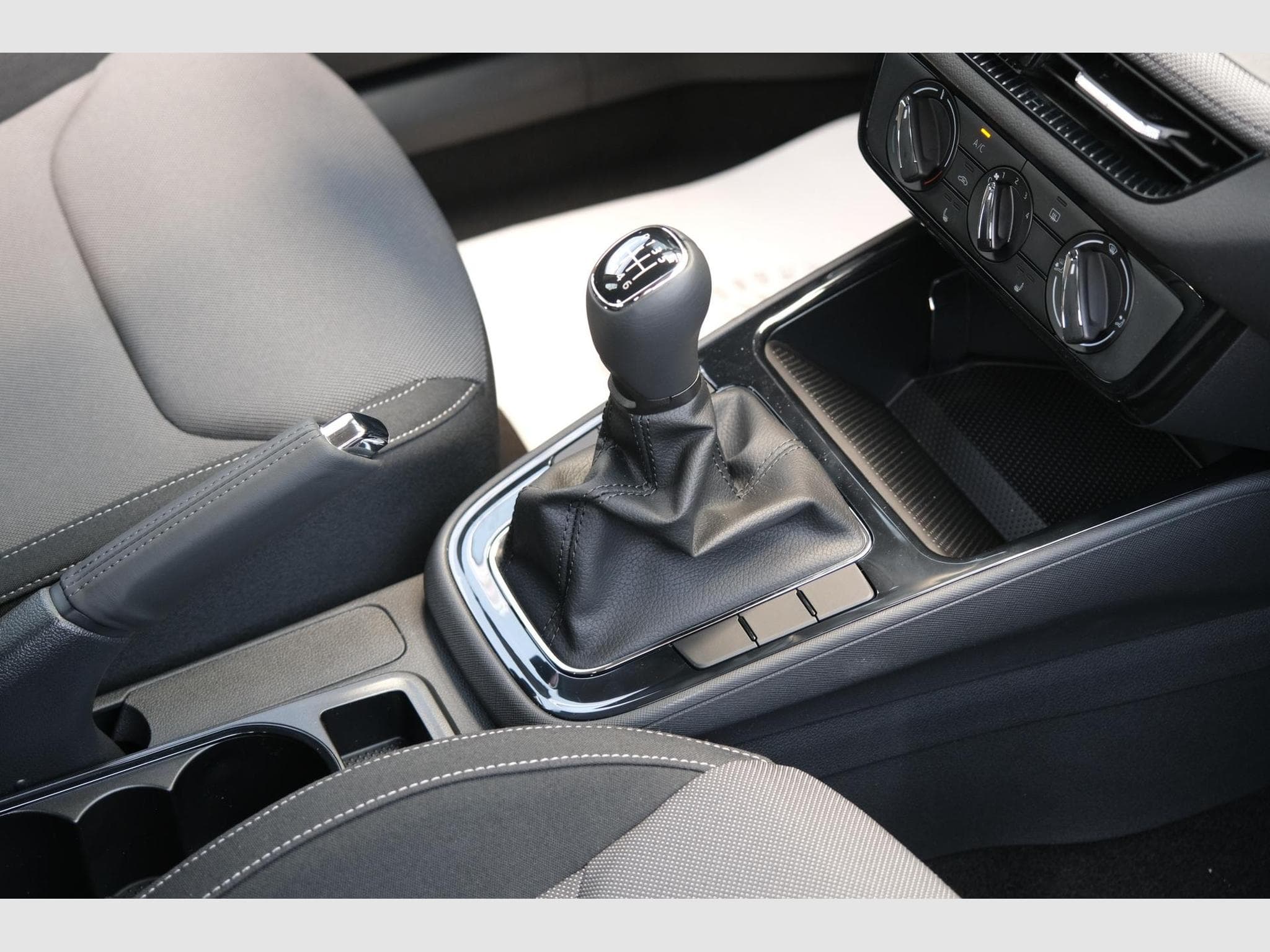 Skoda Fabia Selection (2026) - Foto 22
