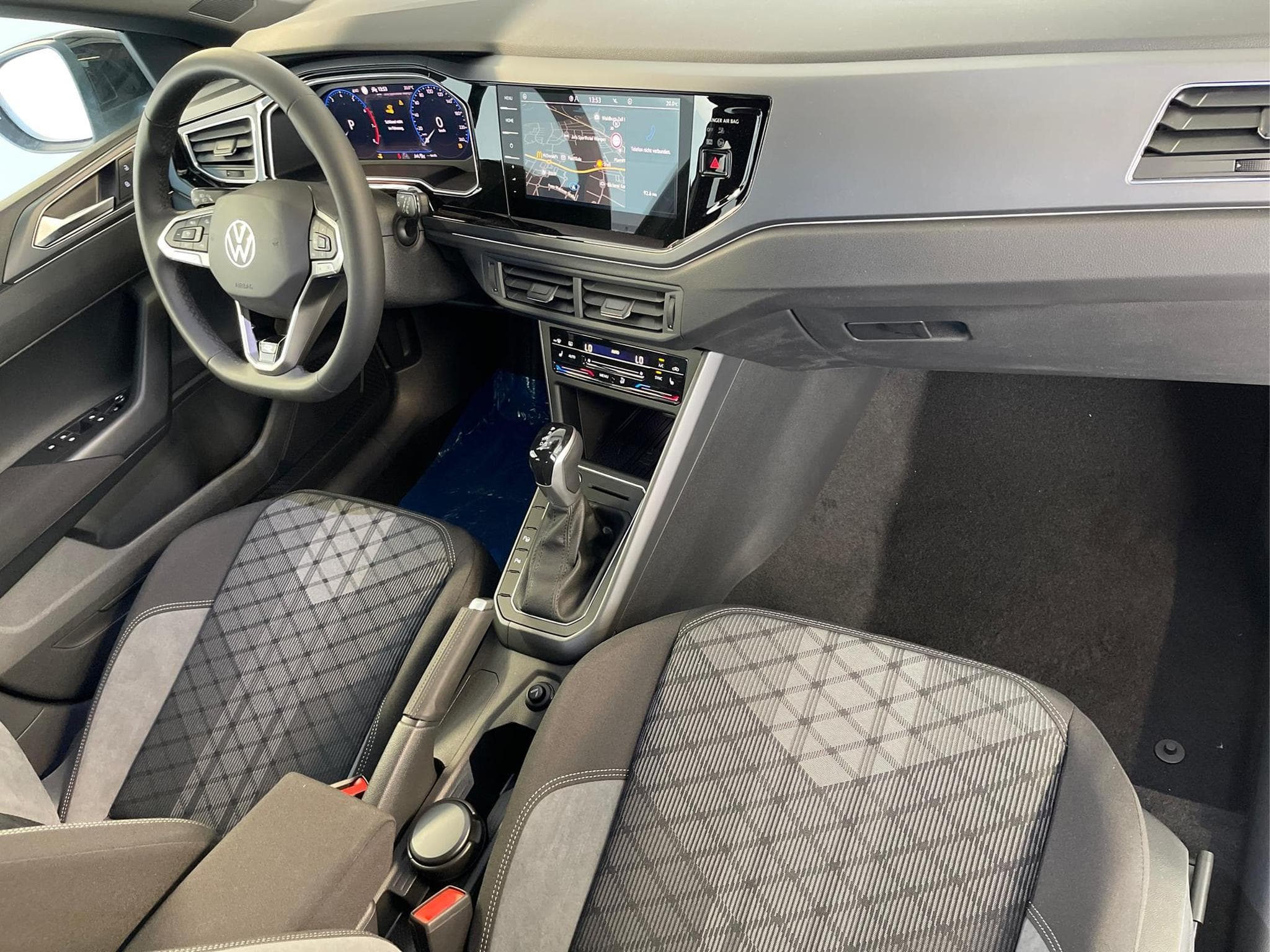 VW Taigo R-Line (2026) - Foto 13