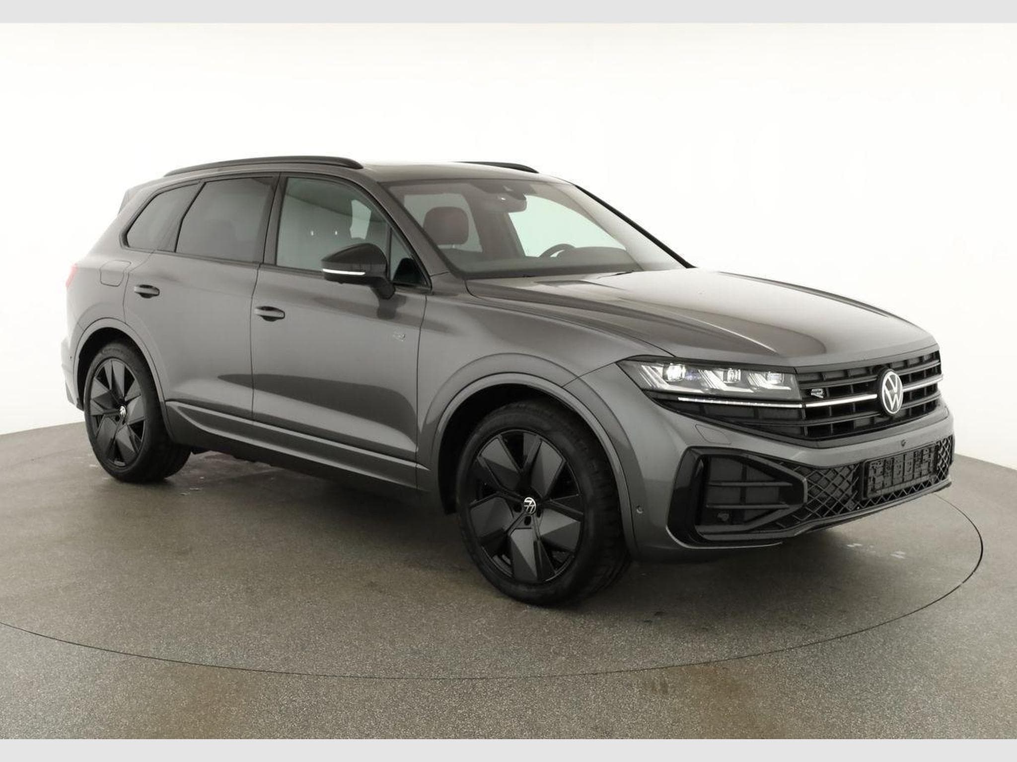 VW Touareg 3.0 TDI 210 kW 4Motion R-Line Final Edition (2026) - Photo 1