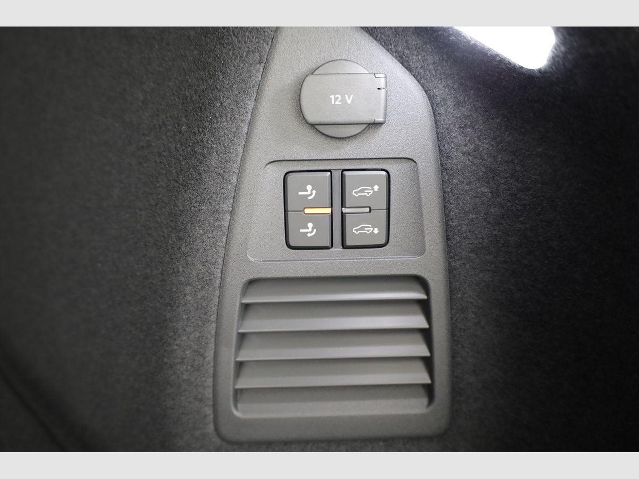 VW Touareg 3.0 TDI 210 kW 4Motion R-Line Final Edition (2026) - Photo 14