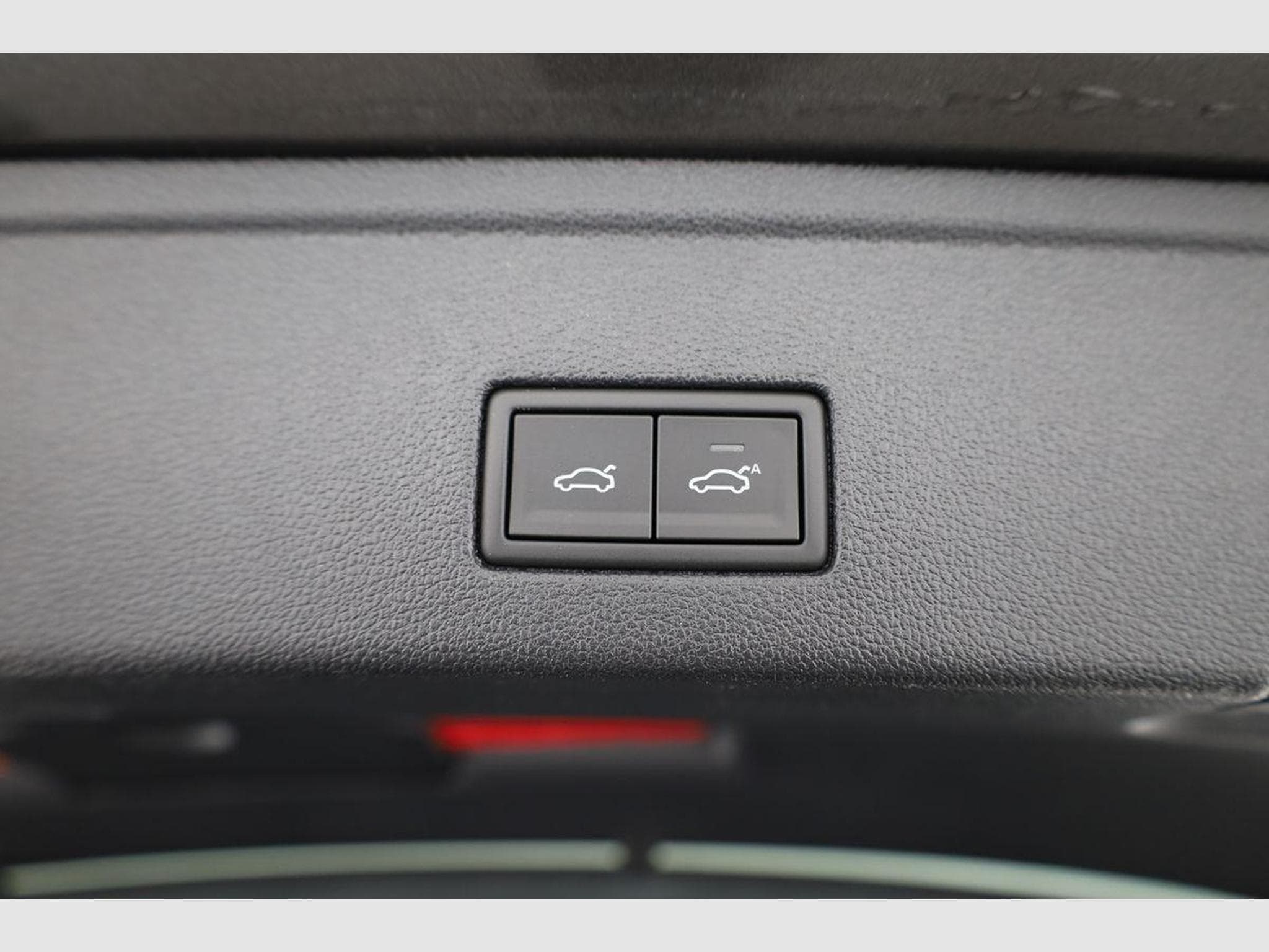 VW Touareg 3.0 TDI 210 kW 4Motion R-Line Final Edition (2026) - Photo 16