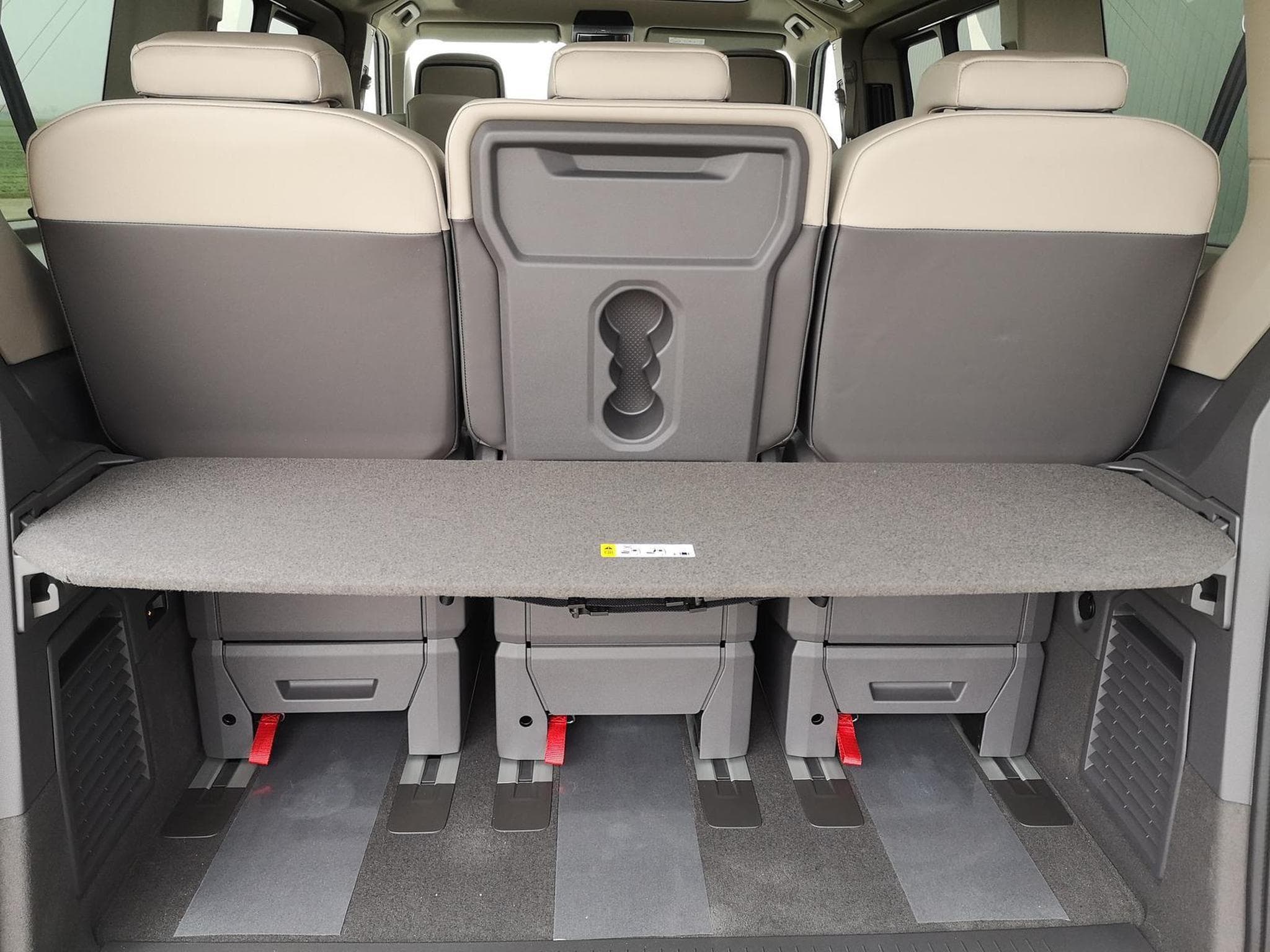 VW T7 Edition (2026) - Photo 10