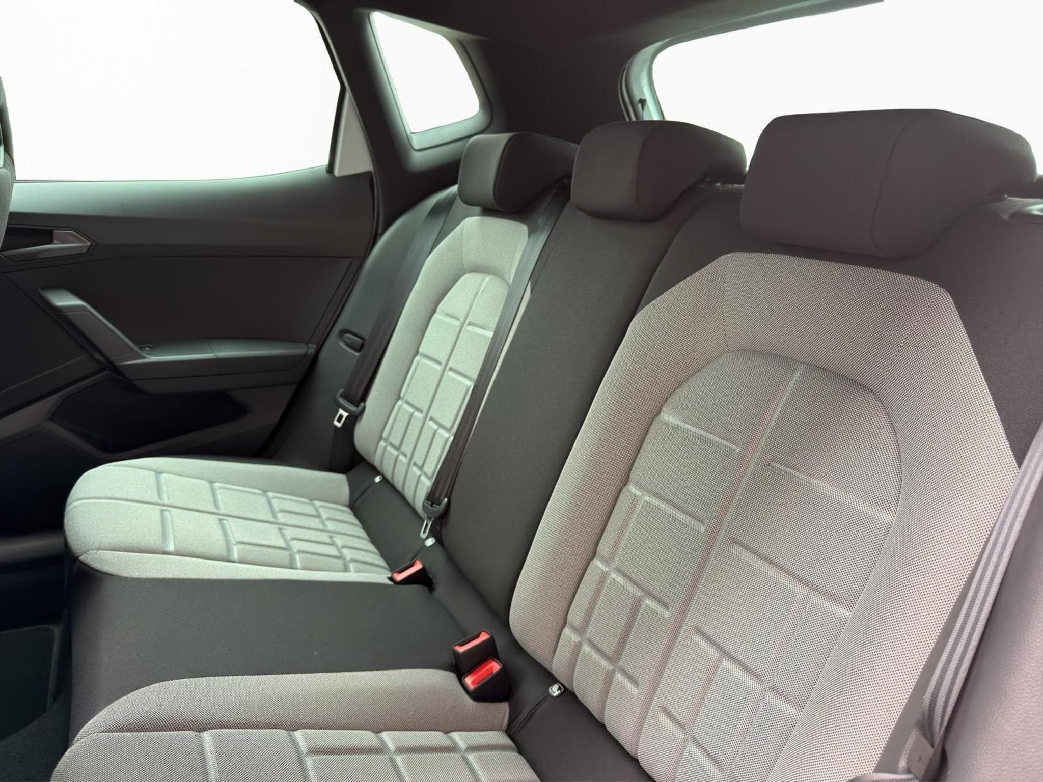 Seat Arona FR - Black Edition (2026) - Photo 10