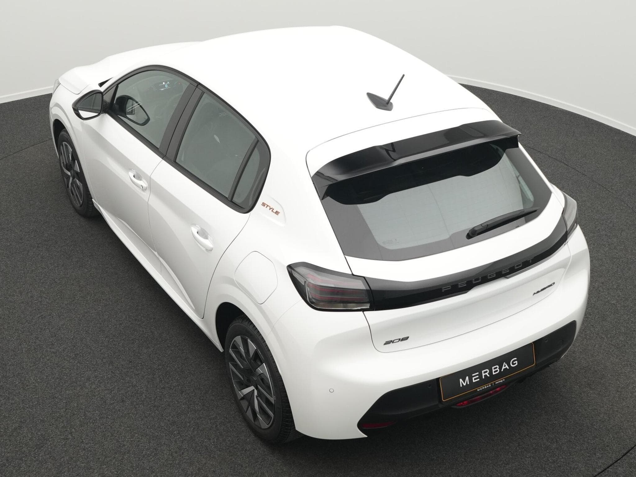 Peugeot 208 1.2 Hybrid 110 Style (1970) - Foto 13